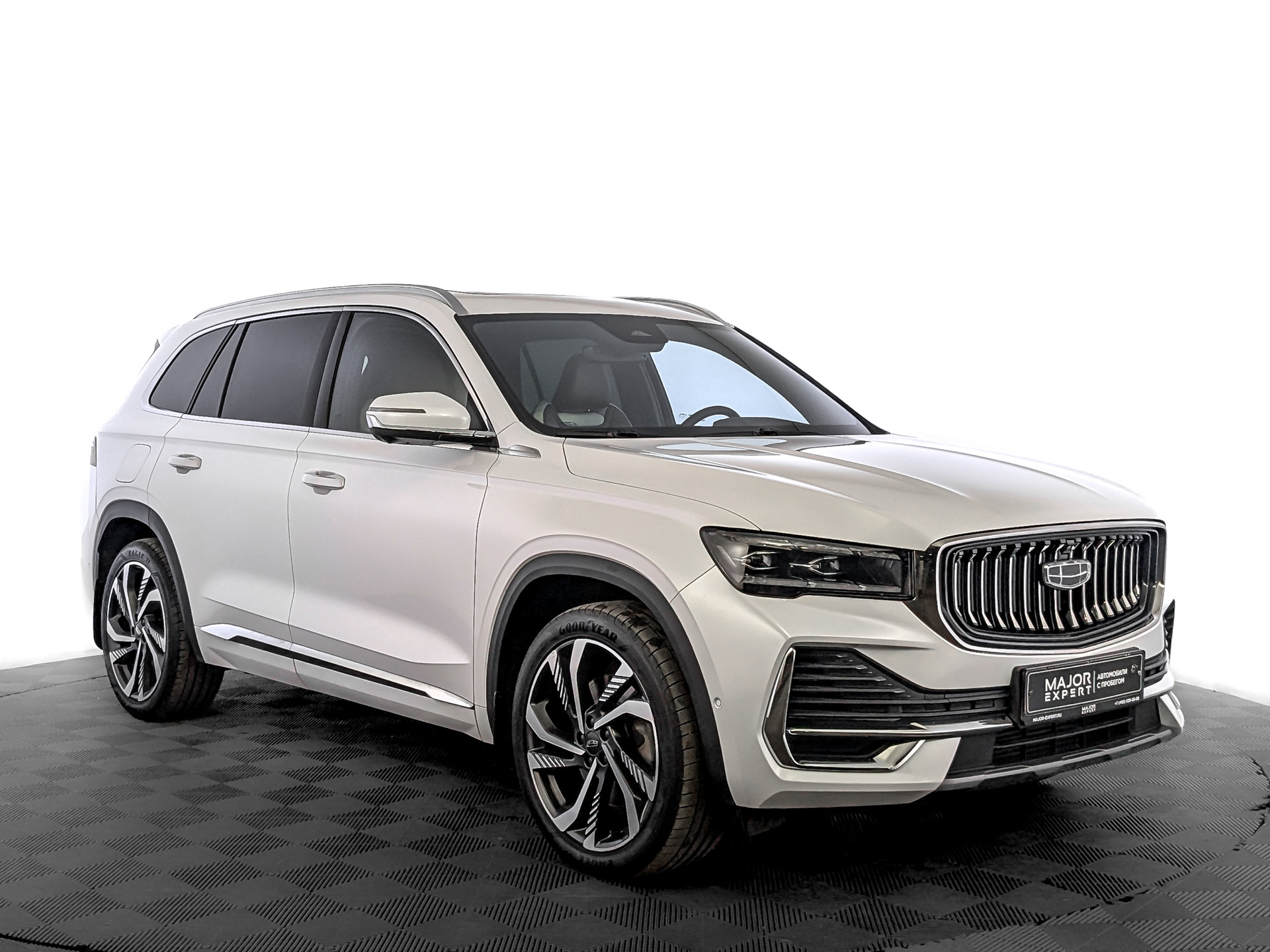 GEELY Monjaro 2.00 (238 л.с), автомат, 2023, пробег 26 928 км