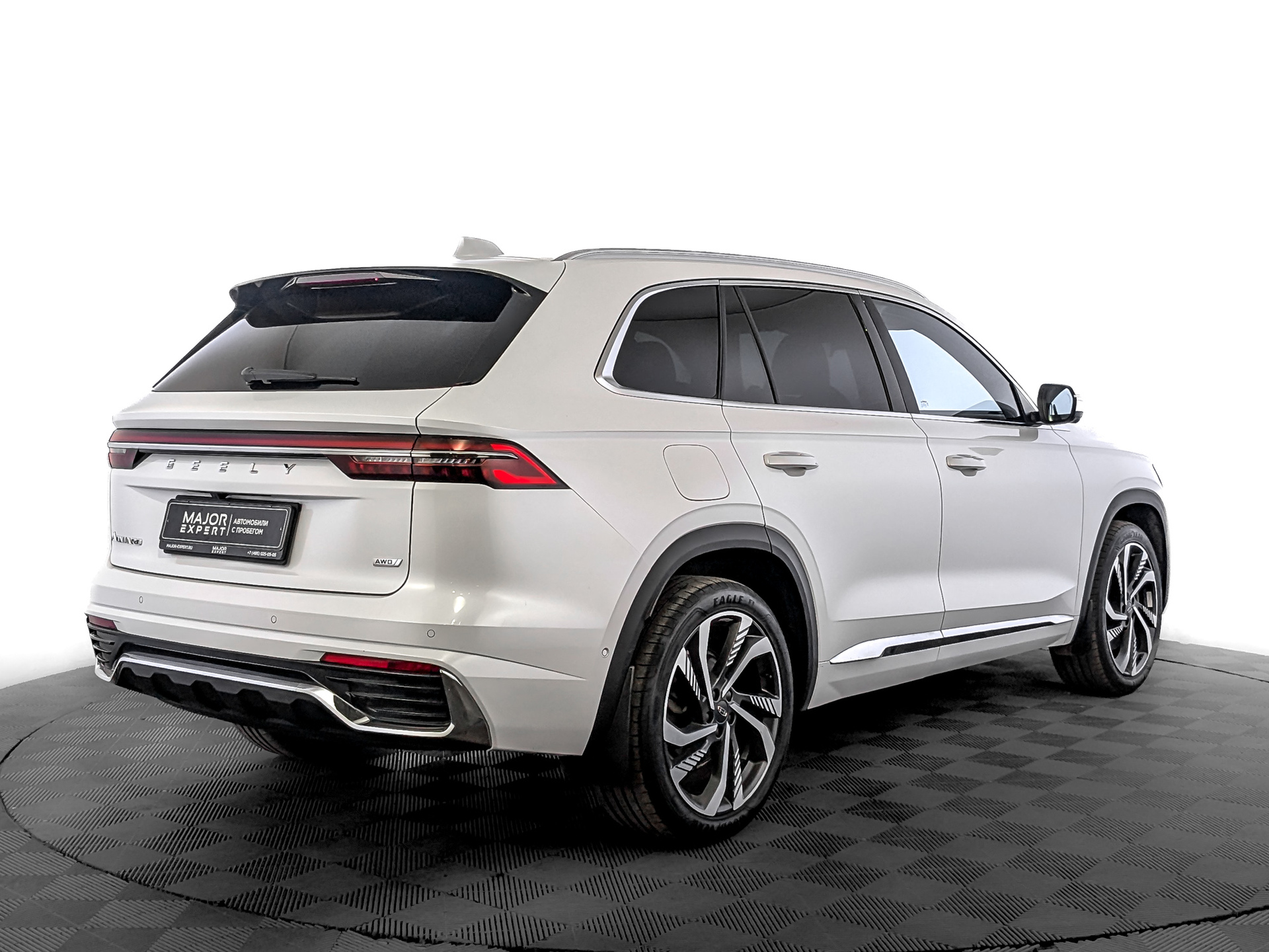 GEELY Monjaro 2.00 (238 л.с), автомат, 2023, пробег 26 928 км