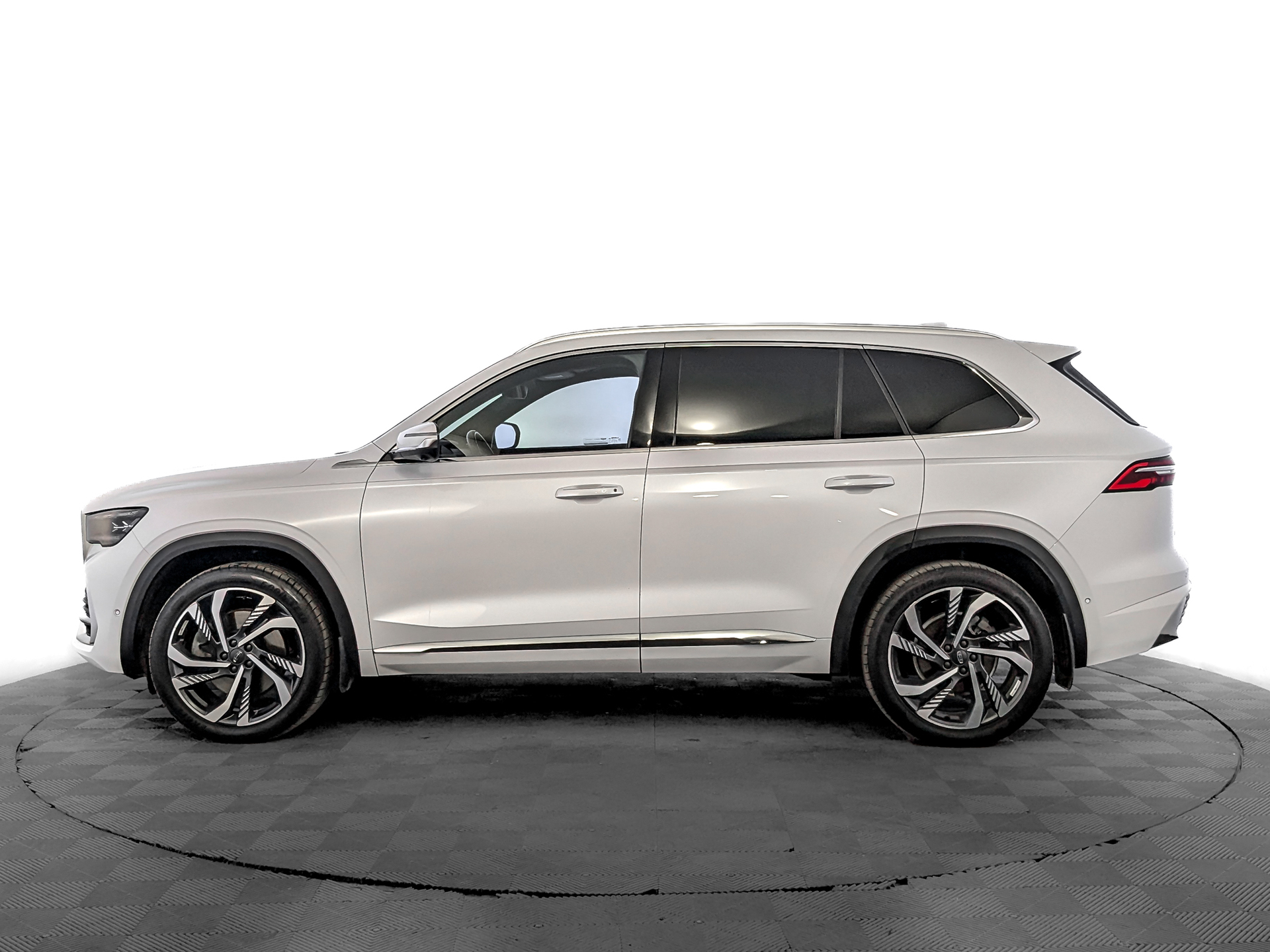 GEELY Monjaro 2.00 (238 л.с), автомат, 2023, пробег 26 928 км