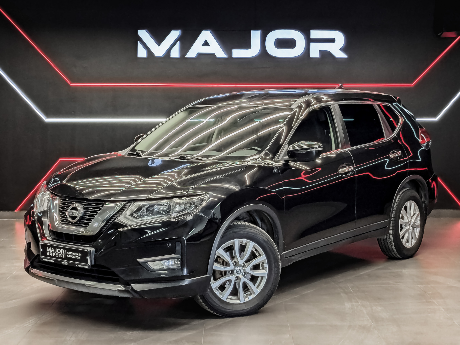 NISSAN X-Trail 2.50 (171 л.с), автомат, 2019, пробег 148 736 км