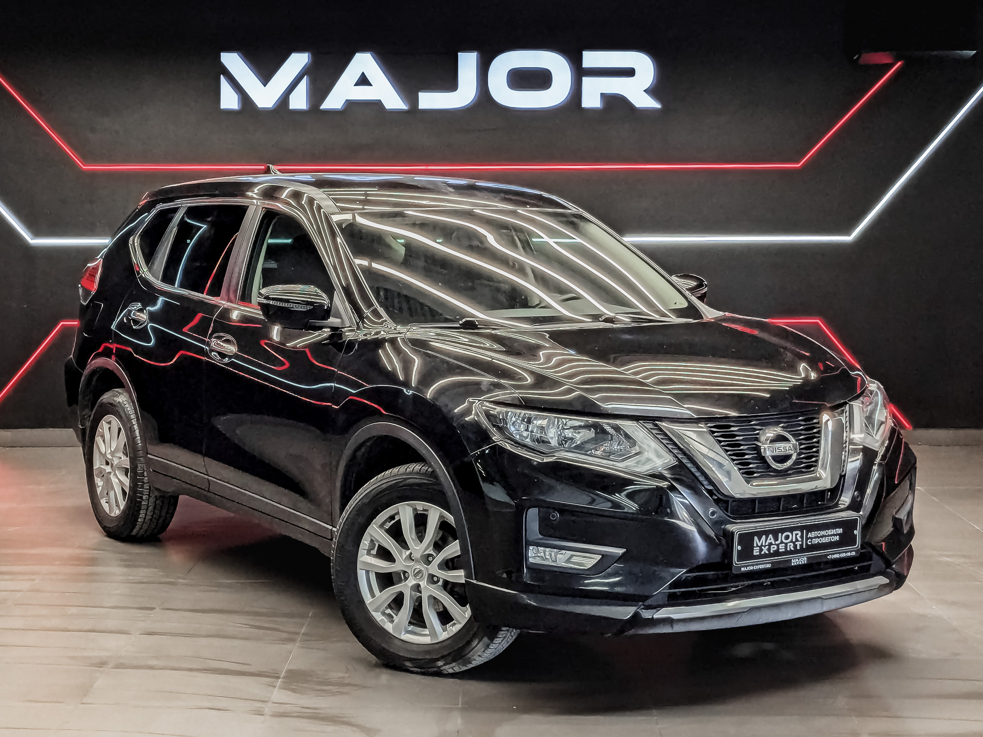 NISSAN X-Trail 2.50 (171 л.с), автомат, 2019, пробег 148 736 км