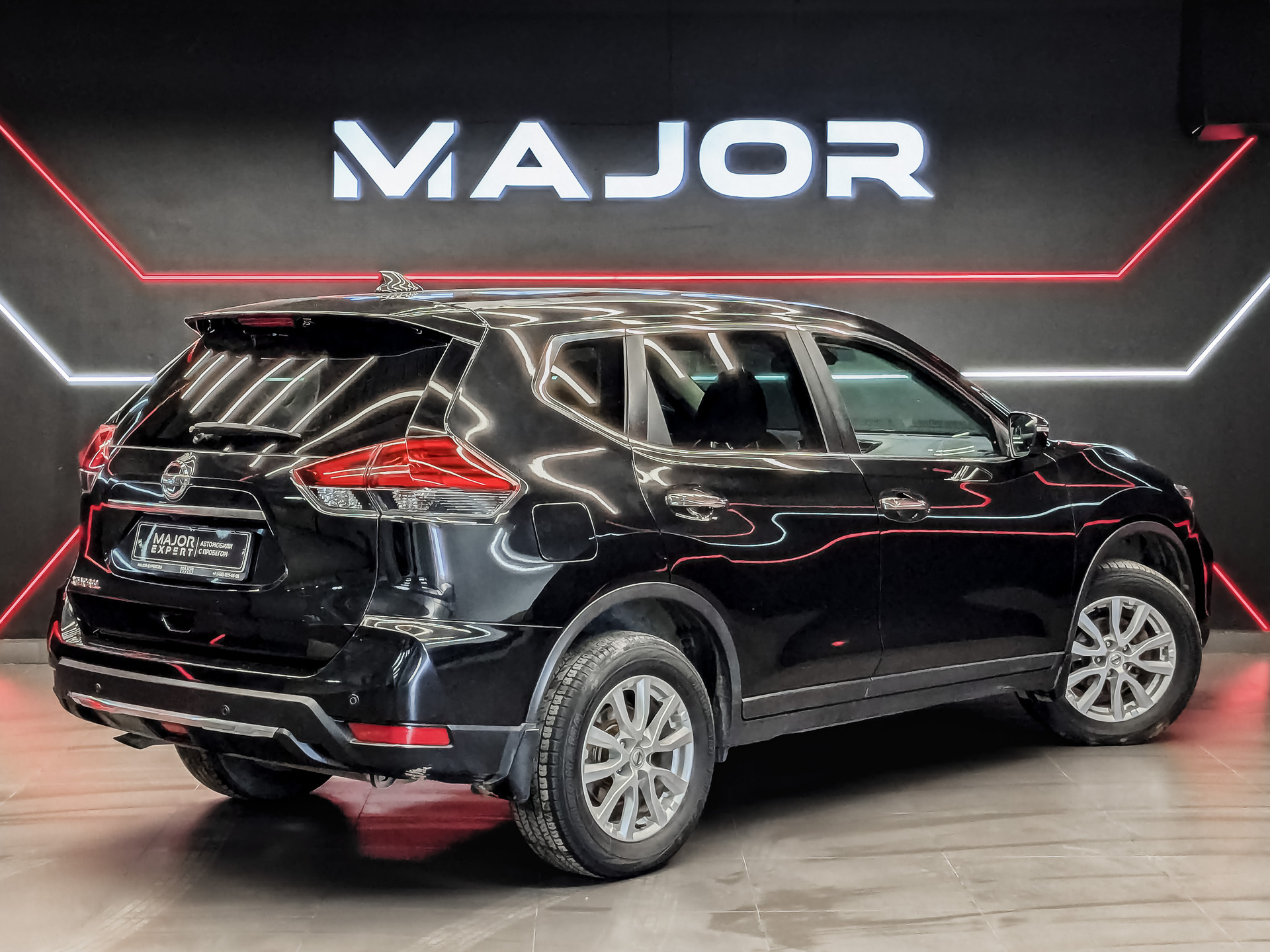 NISSAN X-Trail 2.50 (171 л.с), автомат, 2019, пробег 148 736 км