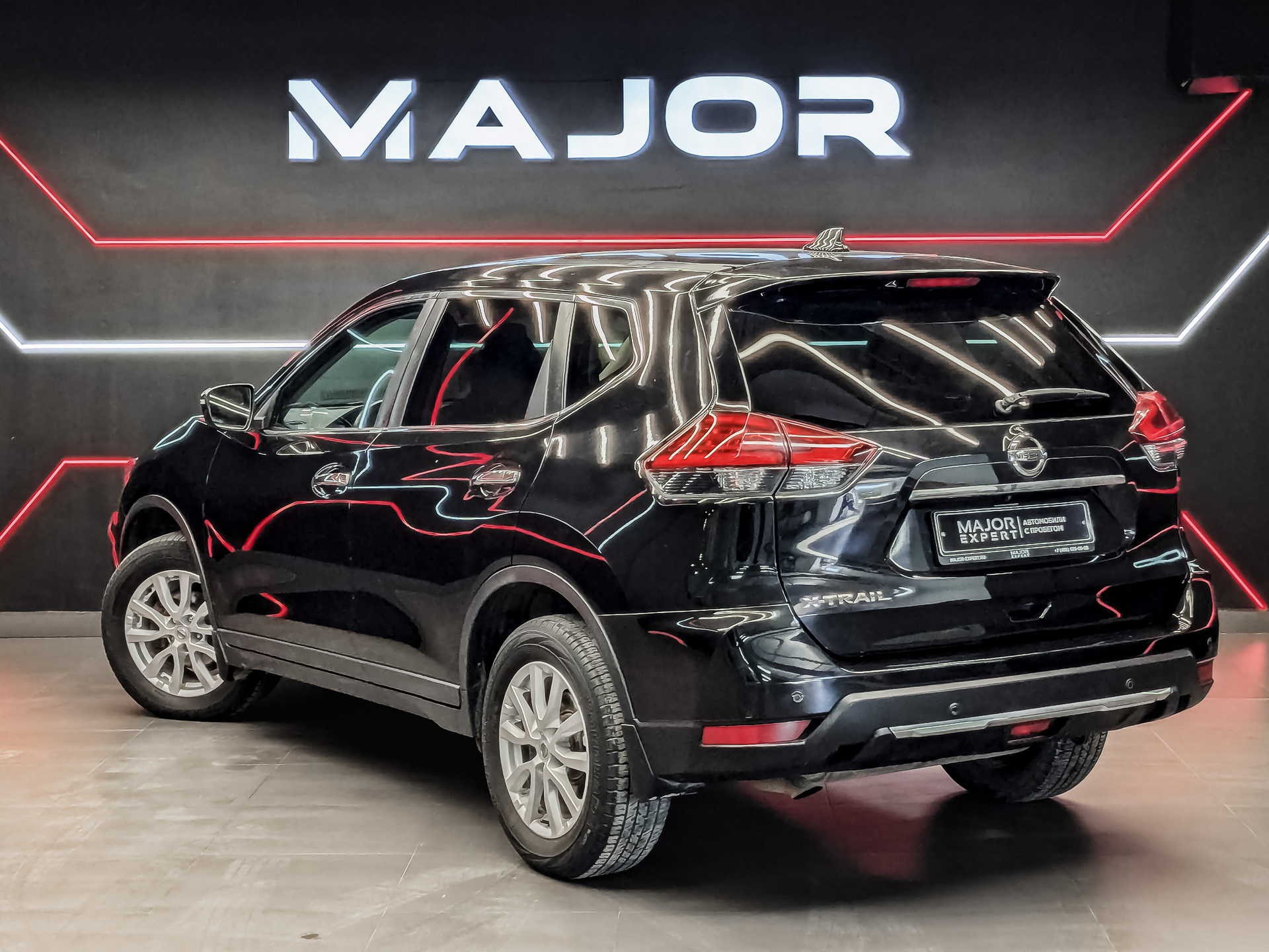 NISSAN X-Trail 2.50 (171 л.с), автомат, 2019, пробег 148 736 км