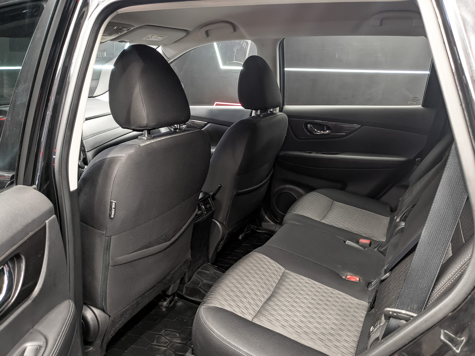 NISSAN X-Trail 2.50 (171 л.с), автомат, 2019, пробег 148 736 км