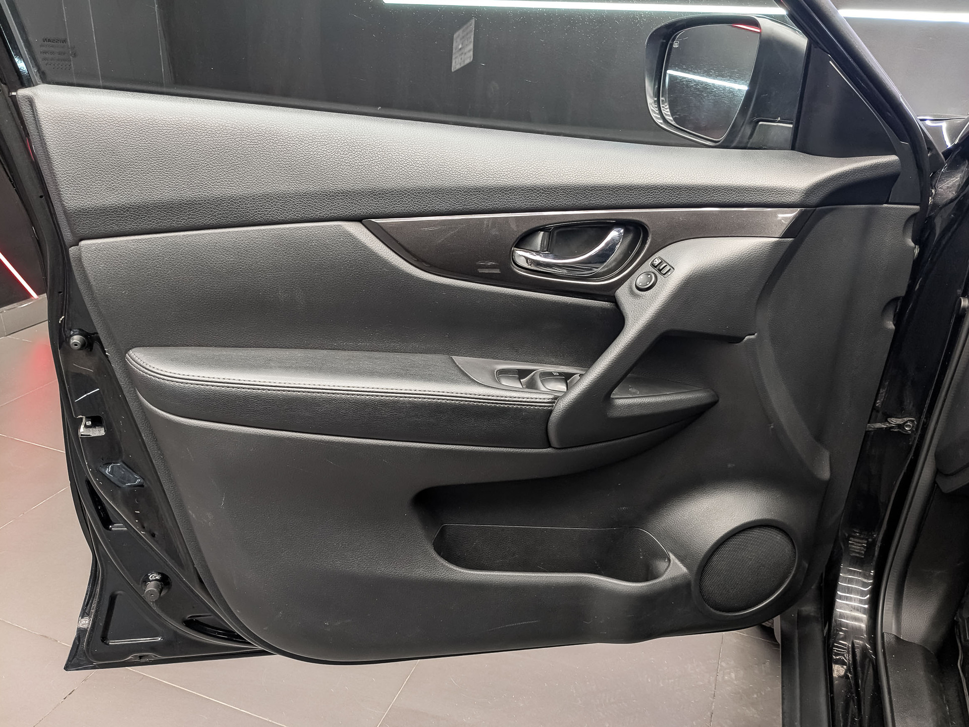 NISSAN X-Trail 2.50 (171 л.с), автомат, 2019, пробег 148 736 км