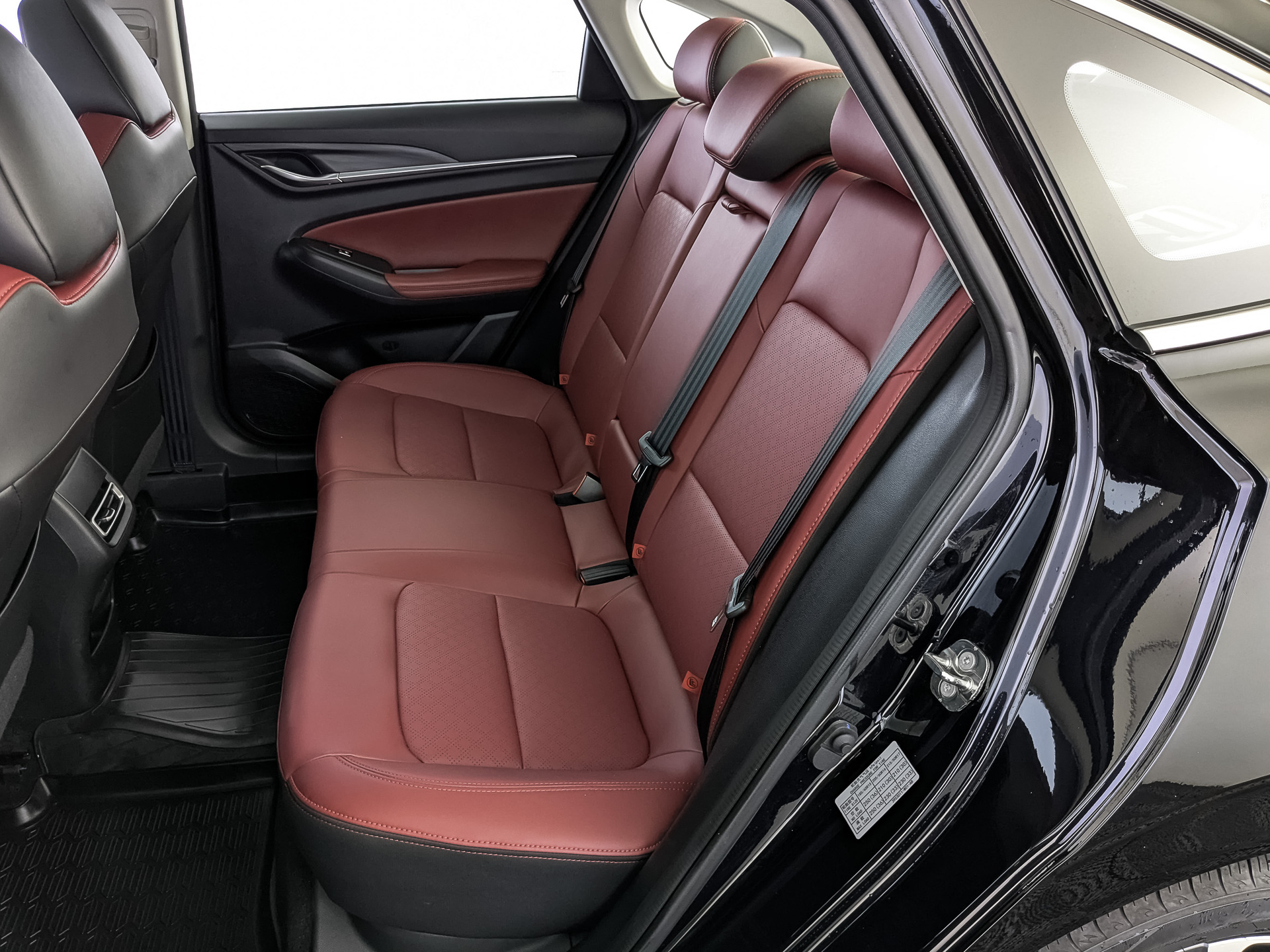 CHANGAN Eado plus 1.40 (150 л.с), автомат, 2023, пробег 17 290 км