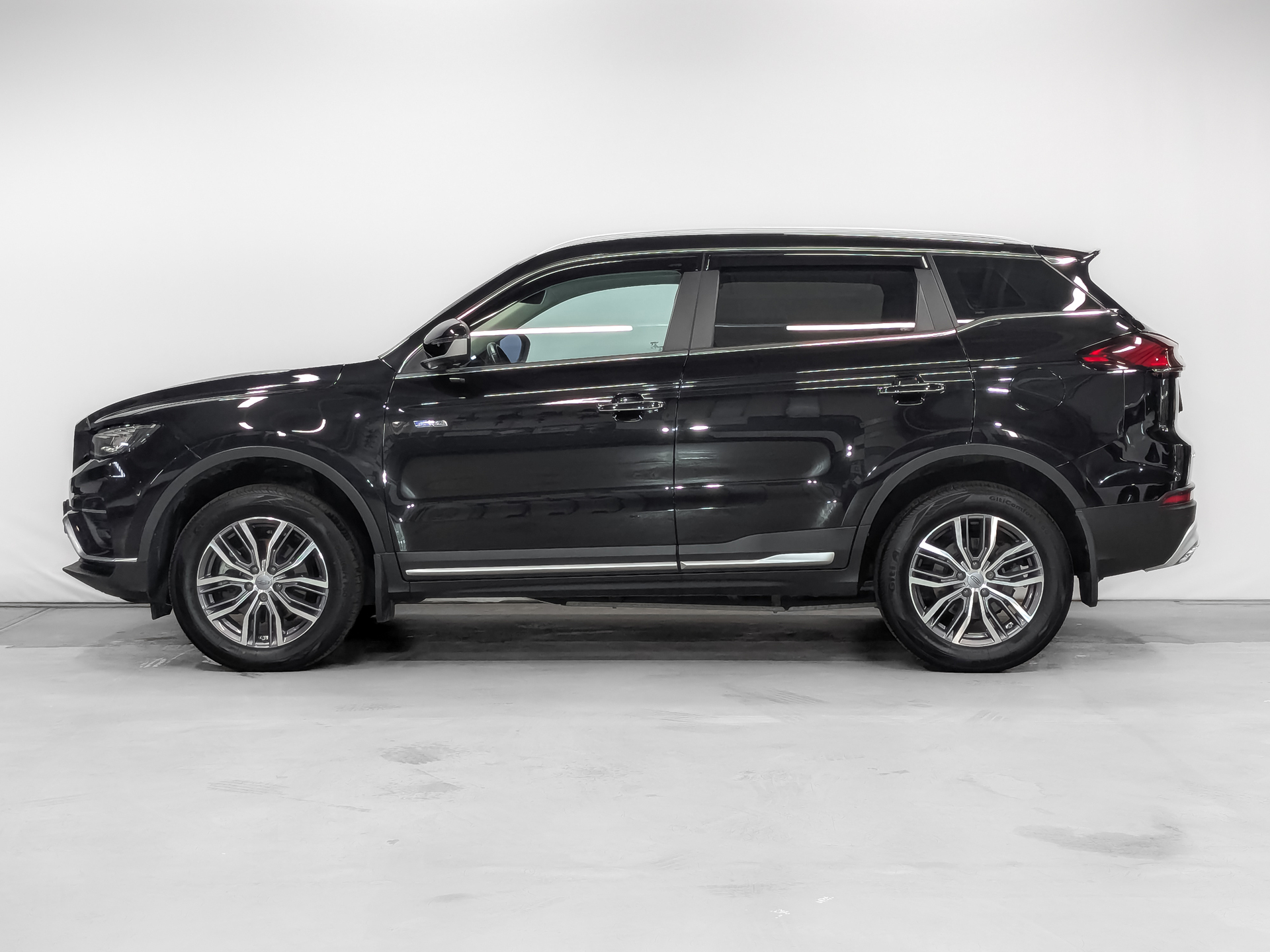 GEELY Atlas Pro 1.50 (177 л.с), автомат, 2023, пробег 46 872 км