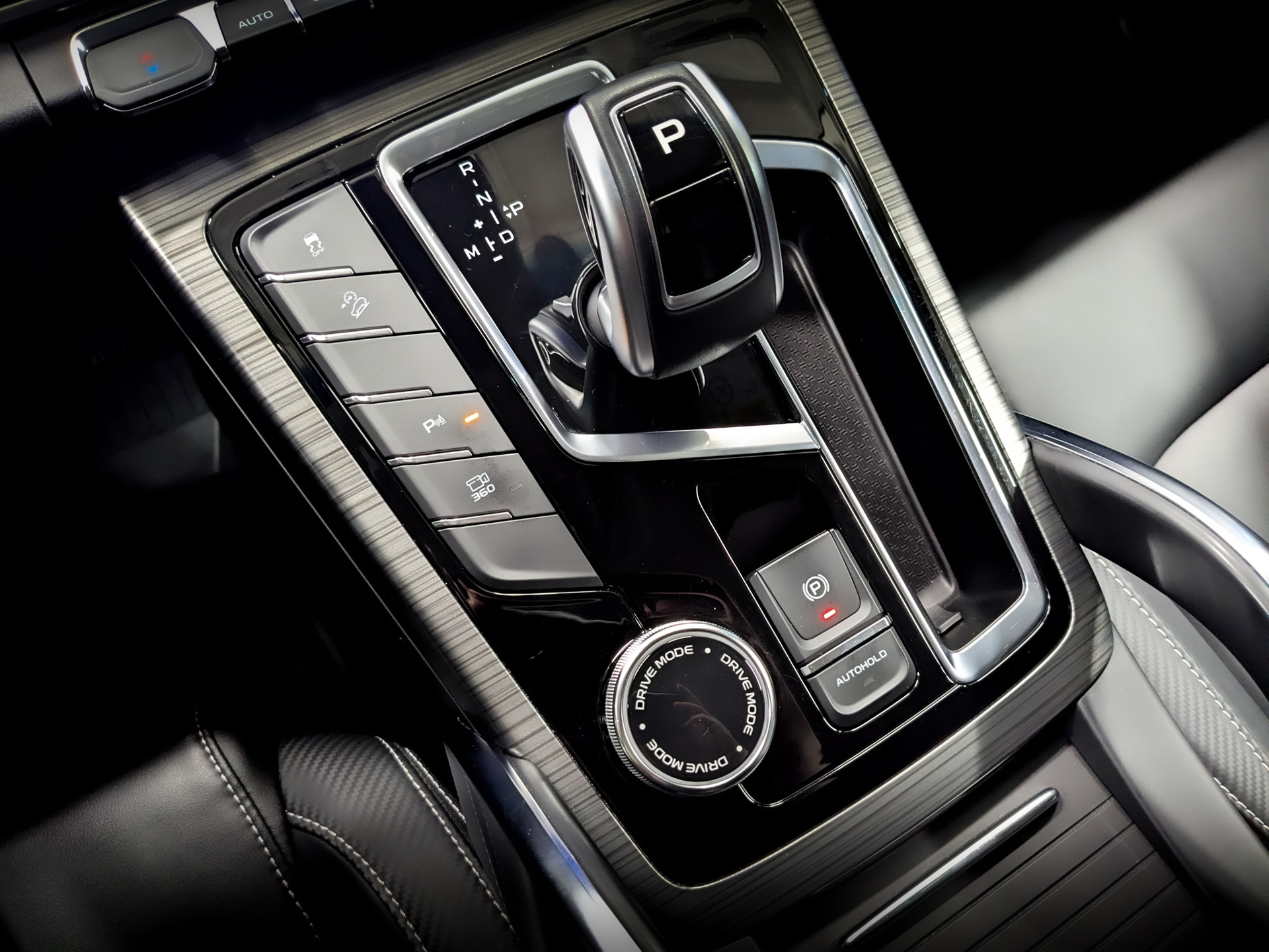 GEELY Atlas Pro 1.50 (177 л.с), автомат, 2023, пробег 46 872 км