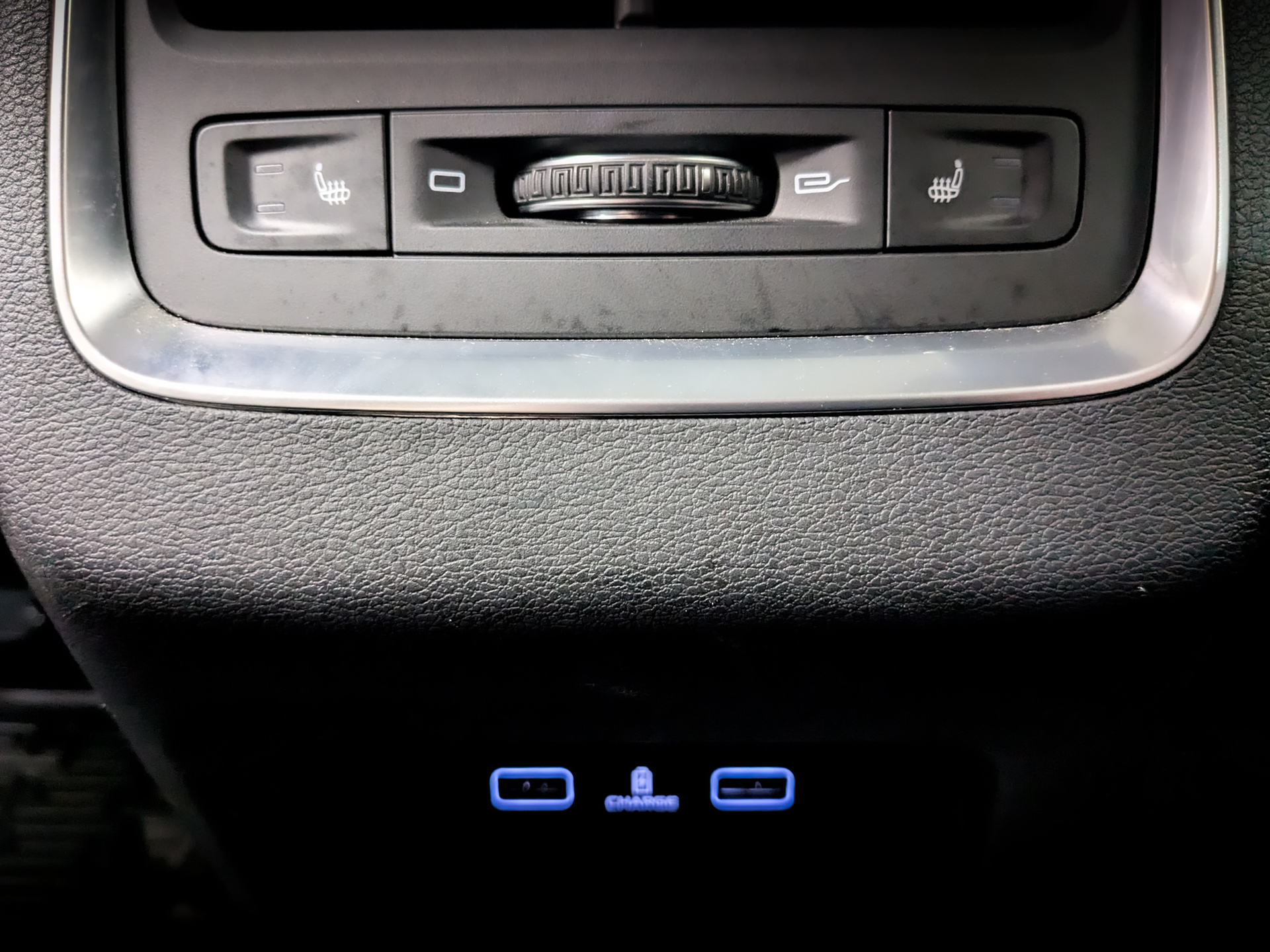 GEELY Atlas Pro 1.50 (177 л.с), автомат, 2023, пробег 46 872 км