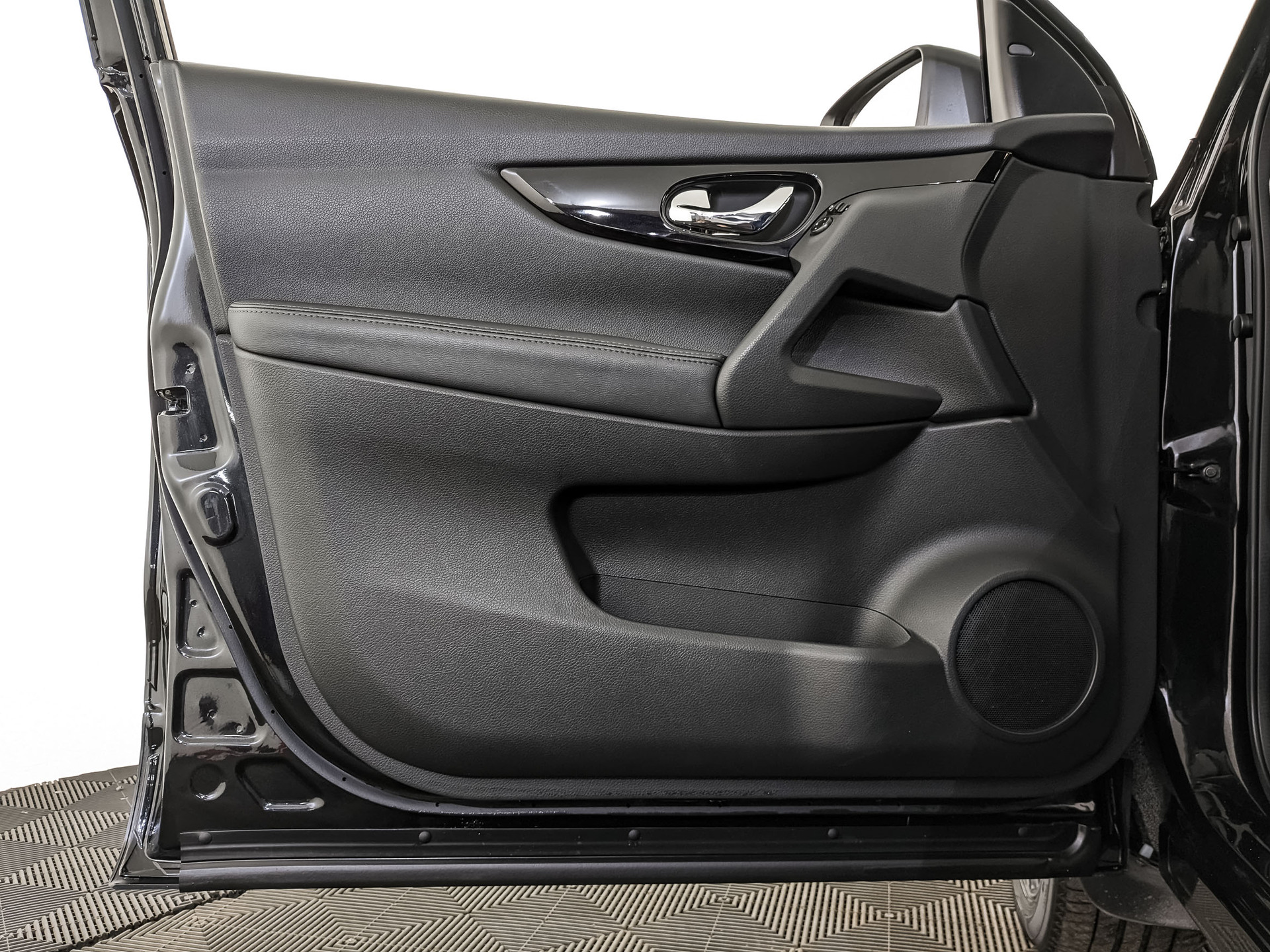 NISSAN Qashqai 2.00 (144 л.с), автомат, 2021, пробег 45 255 км