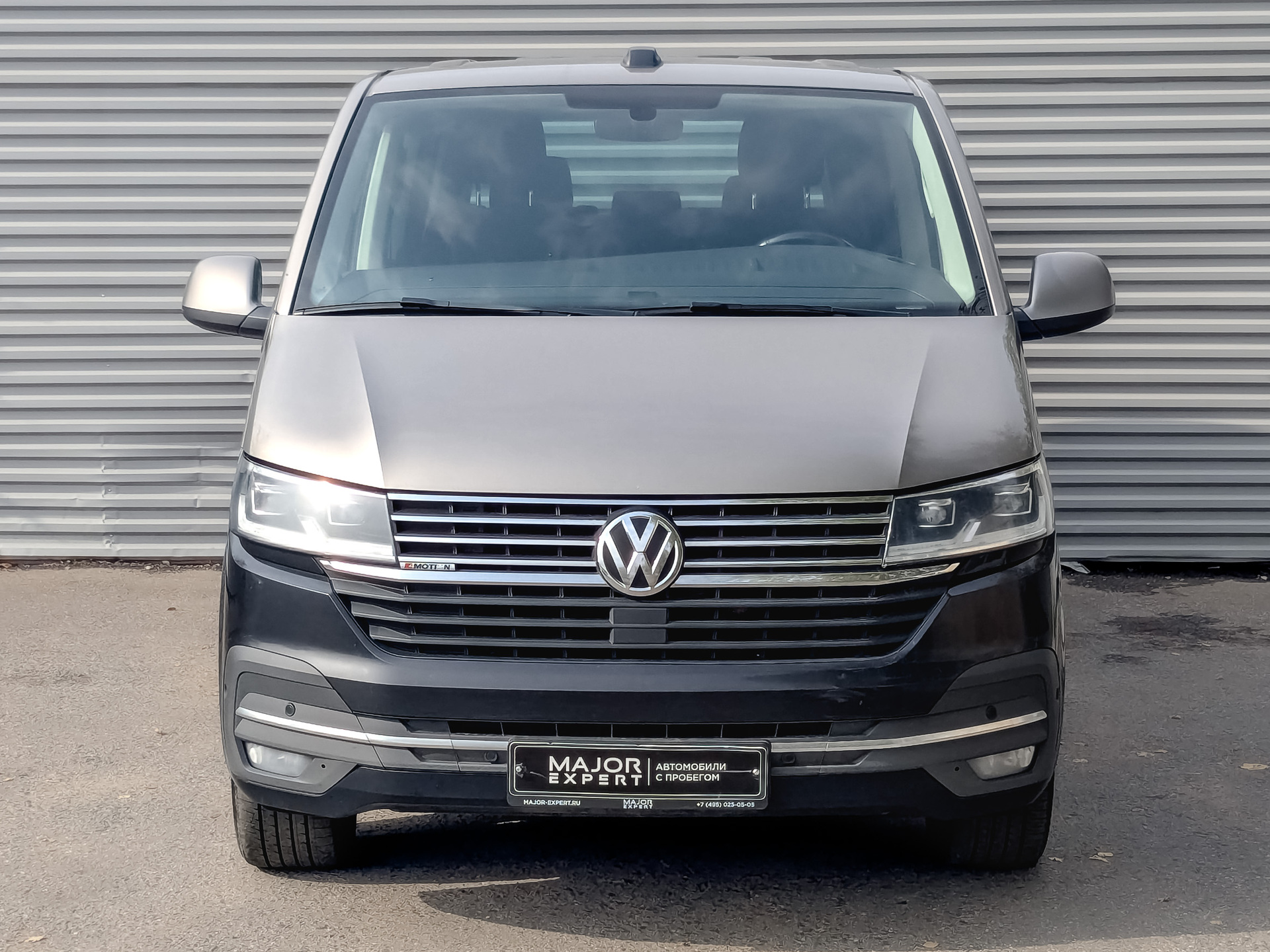 VOLKSWAGEN Multivan 2.00 (199 л.с), автомат, 2021, пробег 208 000 км