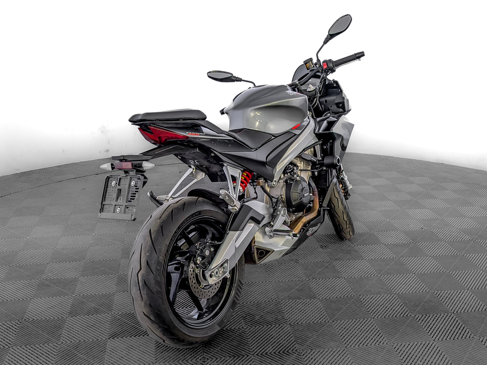 Aprilia Tuono 660 - фото №6