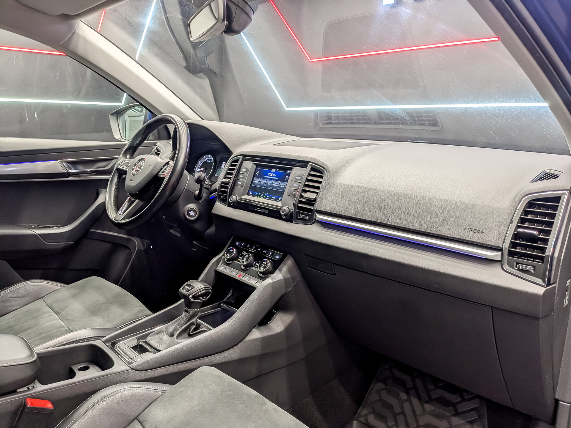 SKODA Karoq 1.40 (150 л.с), автомат, 2020, пробег 155 170 км