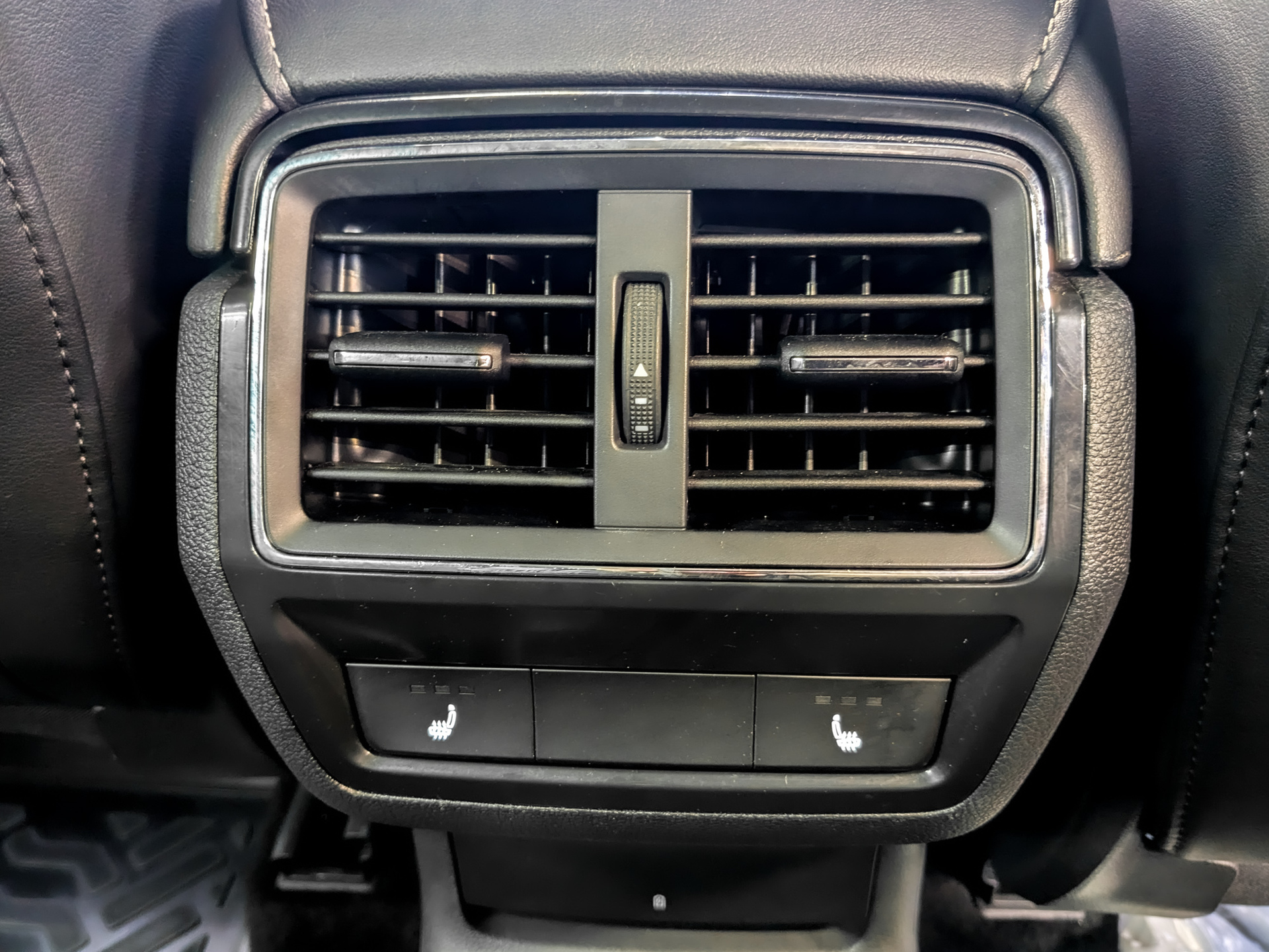 SKODA Karoq 1.40 (150 л.с), автомат, 2020, пробег 155 170 км