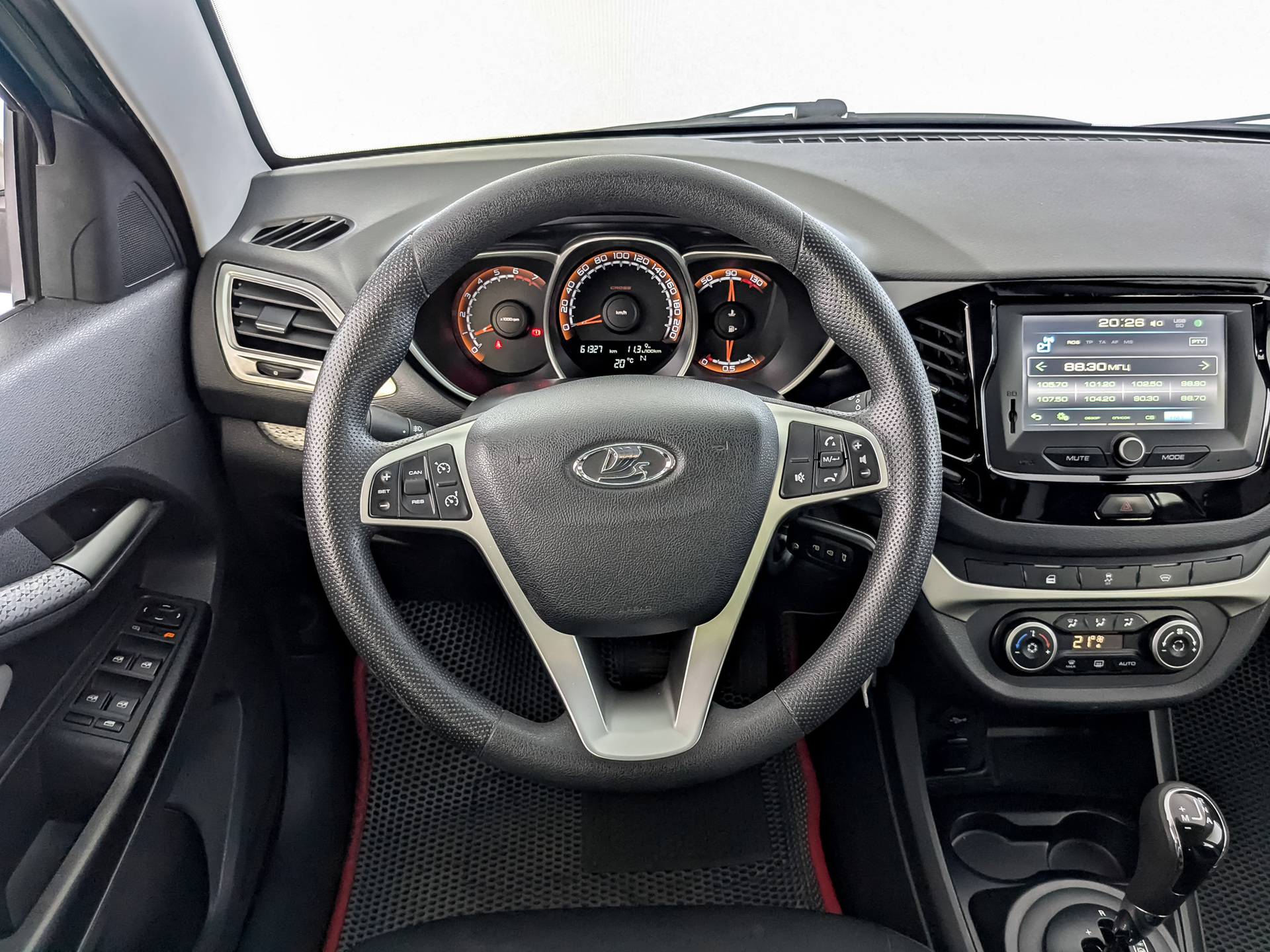 LADA Vesta 1.80 (122 л.с), автомат, 2018, пробег 61 371 км