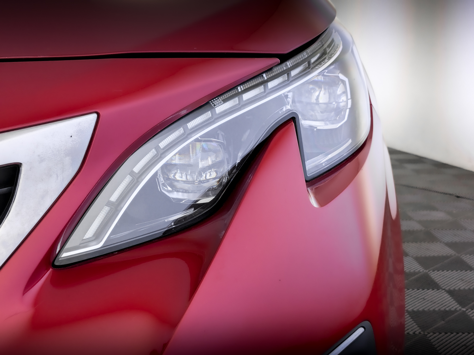 PEUGEOT 5008 1.60 (150 л.с), автомат, 2020, пробег 64 734 км