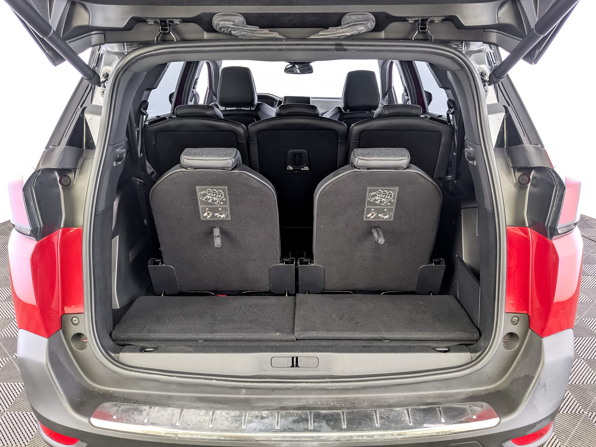 PEUGEOT 5008 1.60 (150 л.с), автомат, 2020, пробег 64 734 км