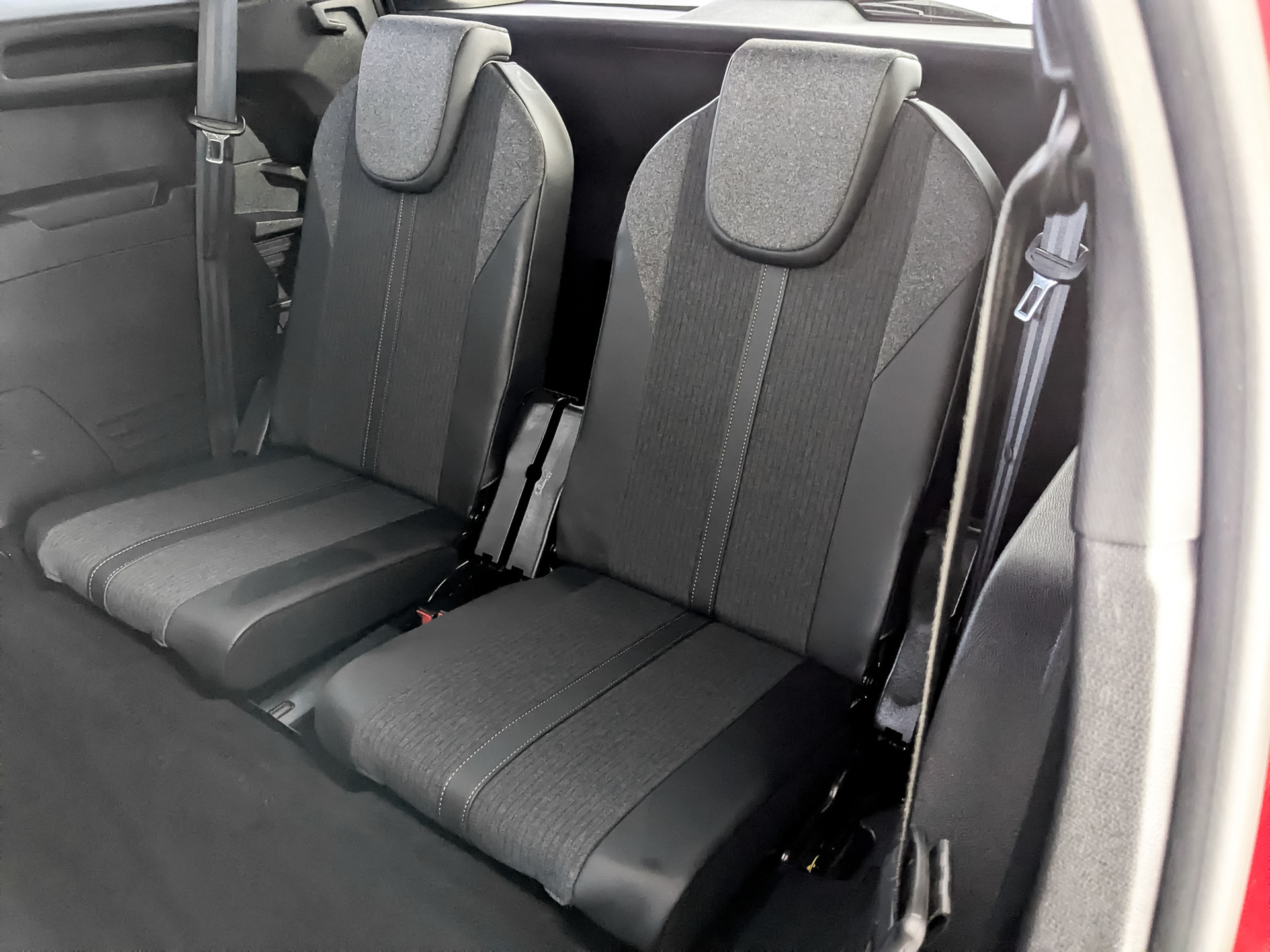 PEUGEOT 5008 1.60 (150 л.с), автомат, 2020, пробег 64 734 км