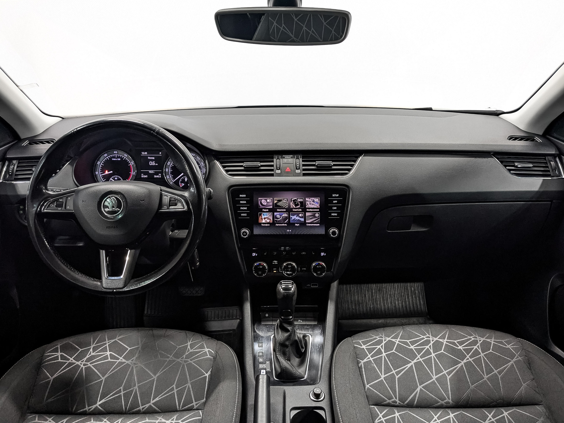 SKODA Octavia 1.60 (110 л.с), автомат, 2019, пробег 91 035 км