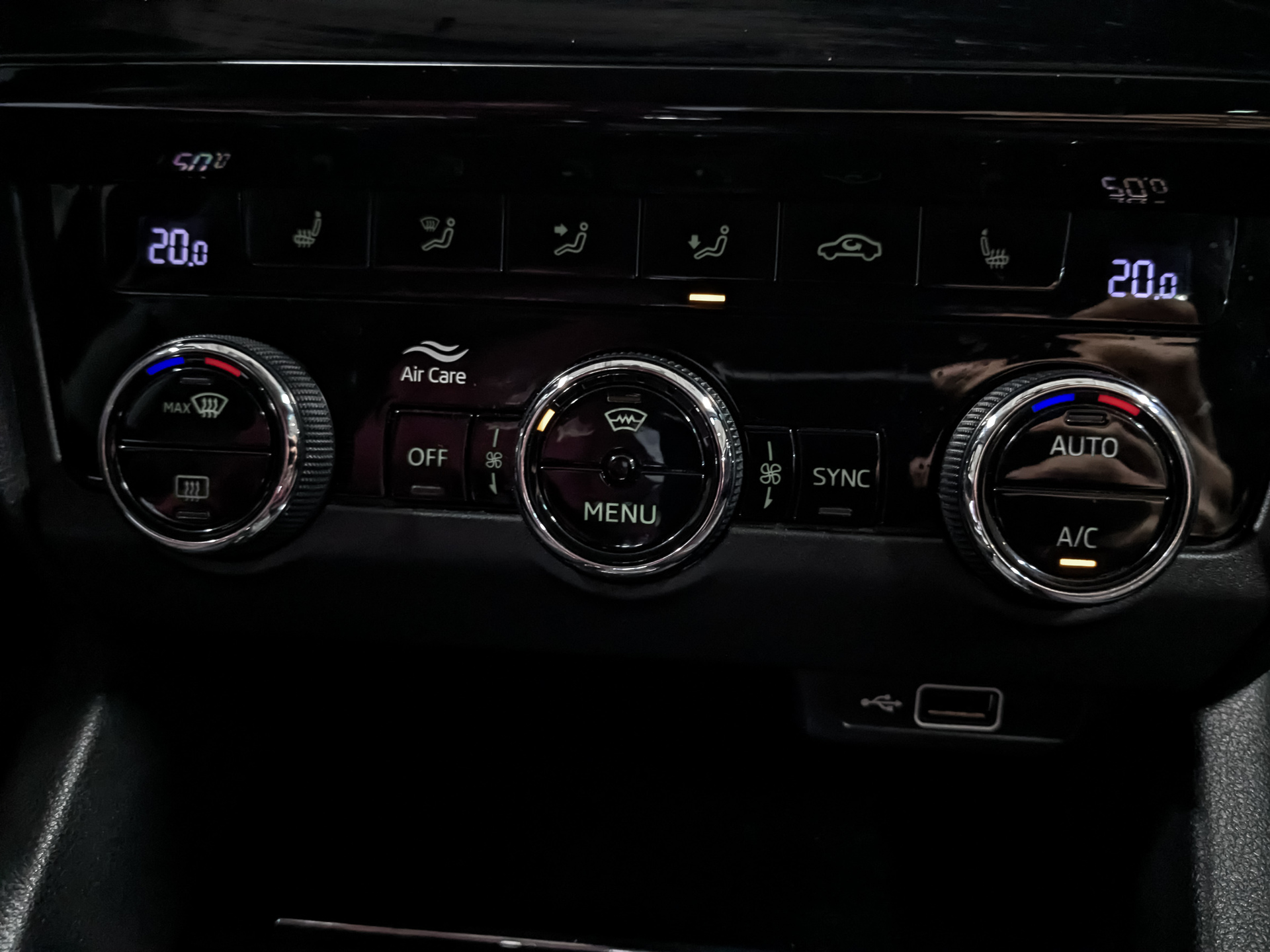 SKODA Octavia 1.60 (110 л.с), автомат, 2019, пробег 91 035 км