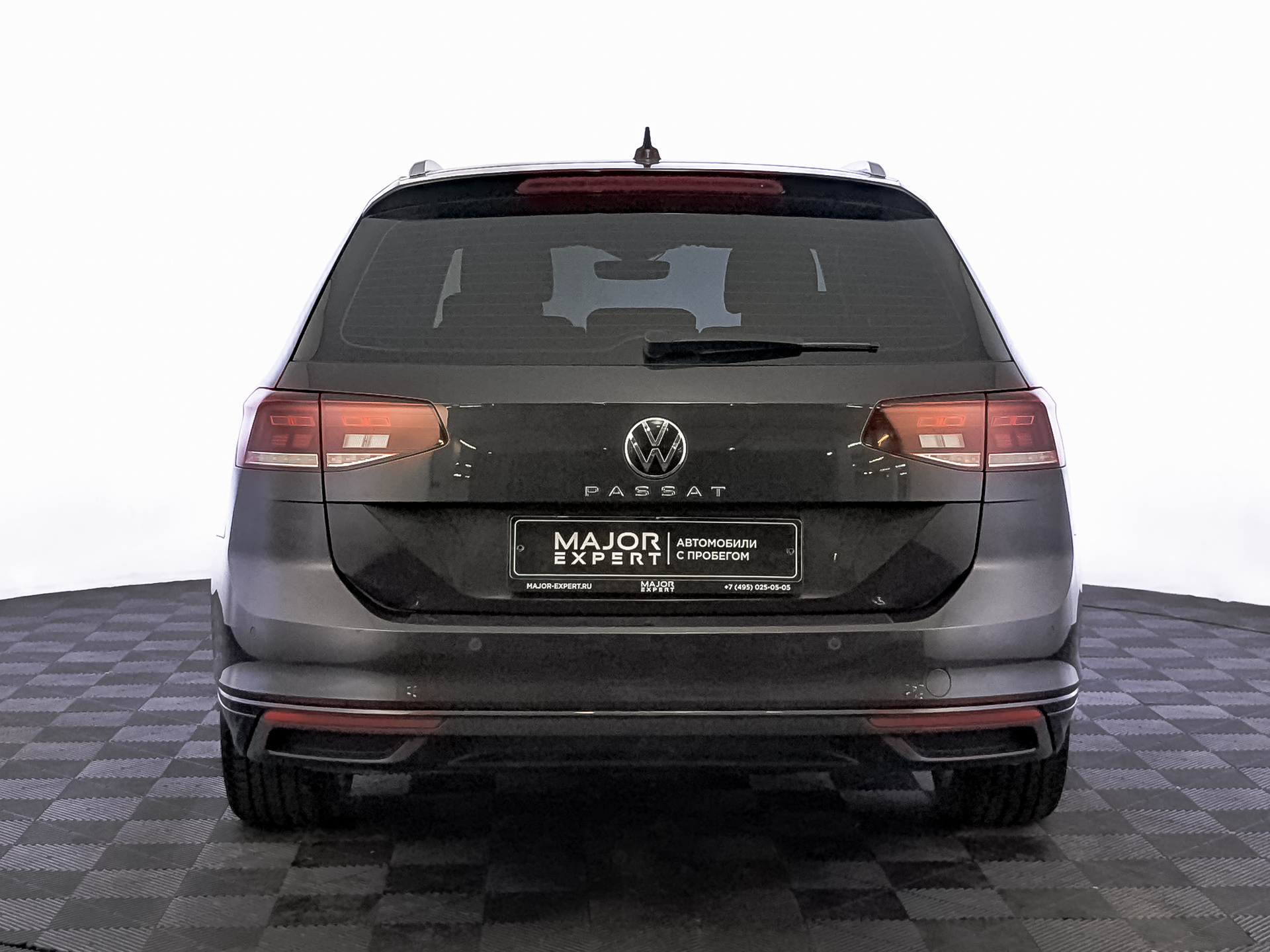 VOLKSWAGEN Passat 1.50 (150 л.с), автомат, 2021, пробег 119 353 км