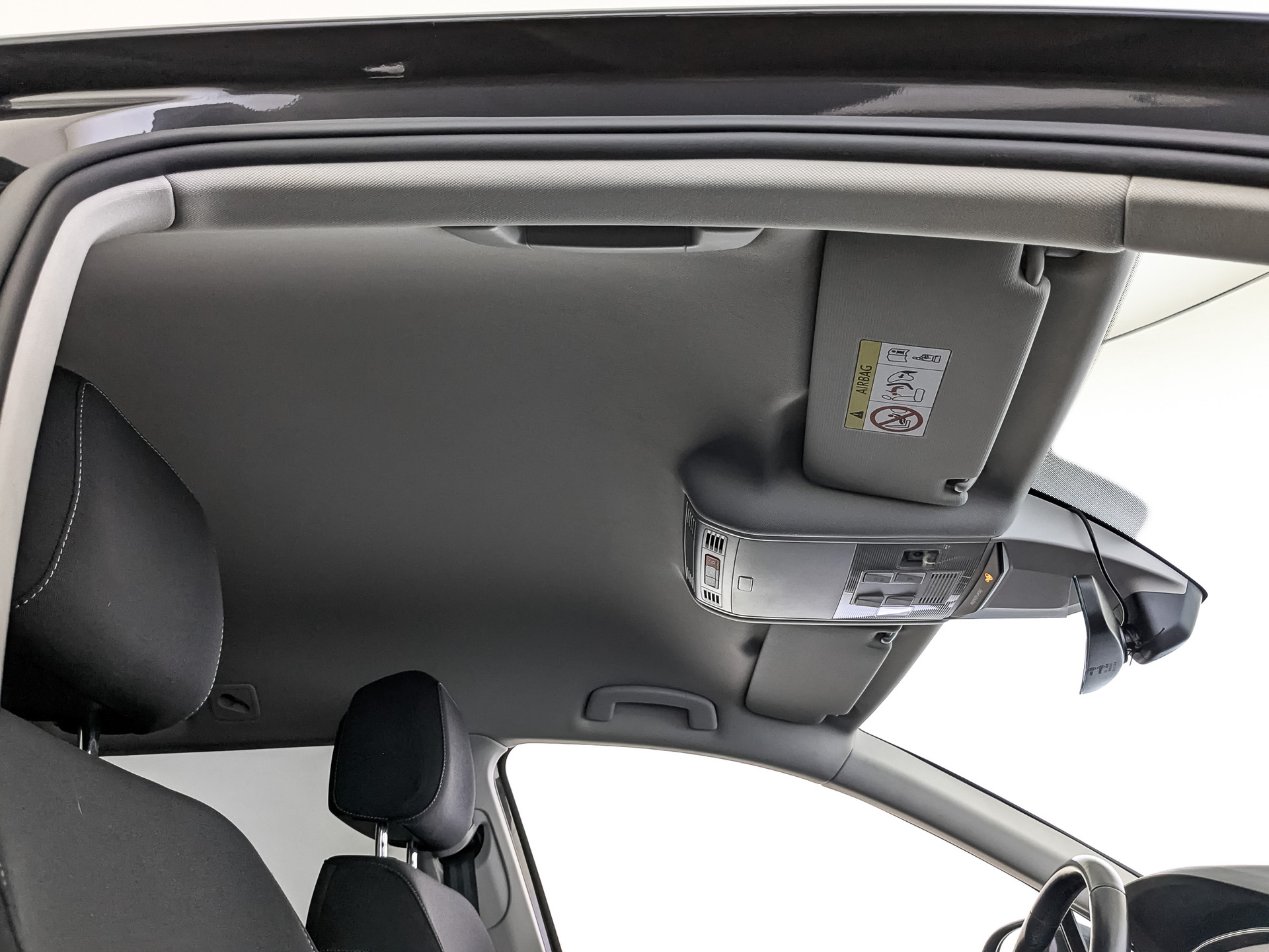 VOLKSWAGEN Passat 1.50 (150 л.с), автомат, 2021, пробег 119 353 км