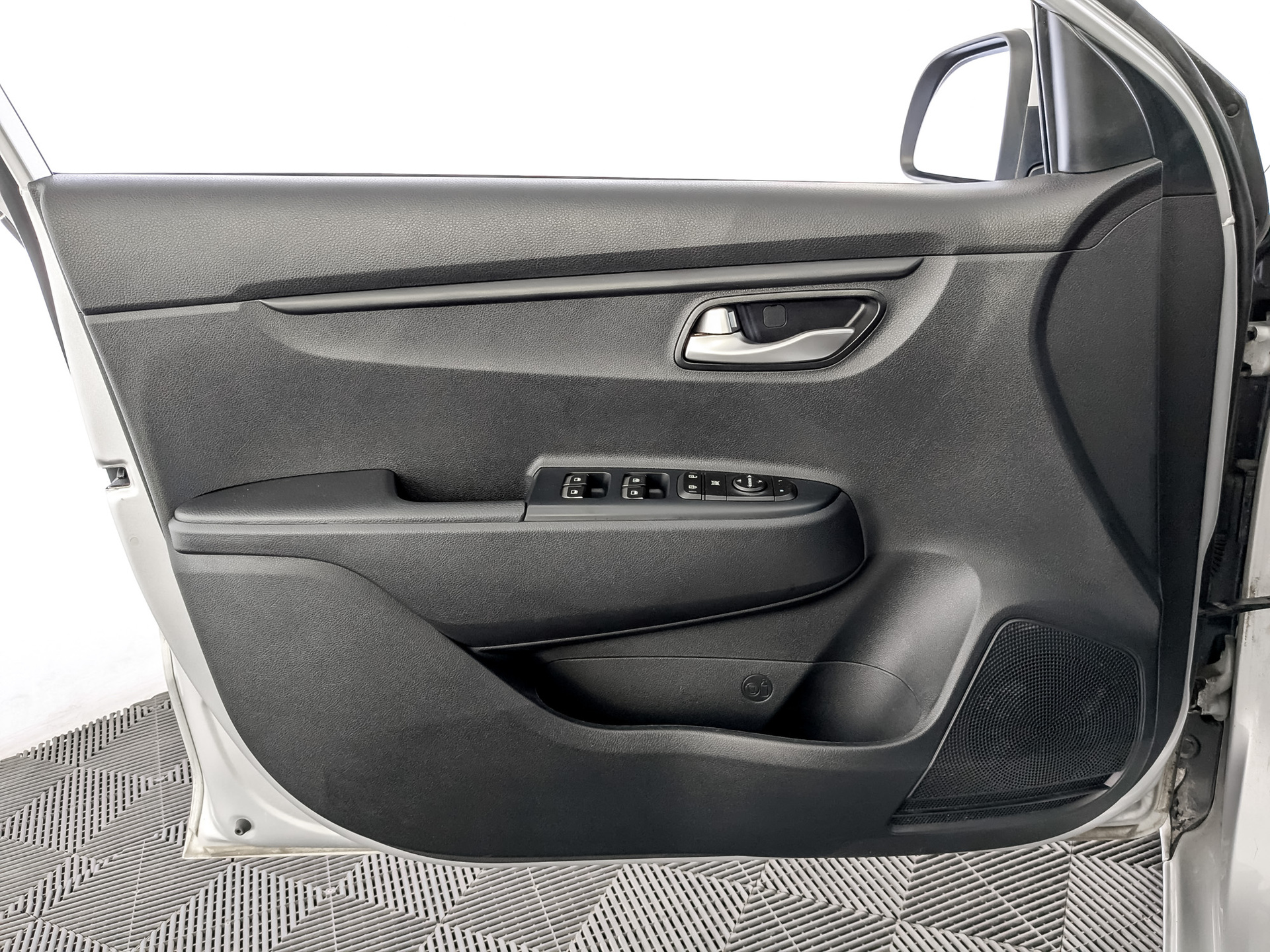 KIA Rio 1.60 (123 л.с), механическая, 2020, пробег 97 989 км