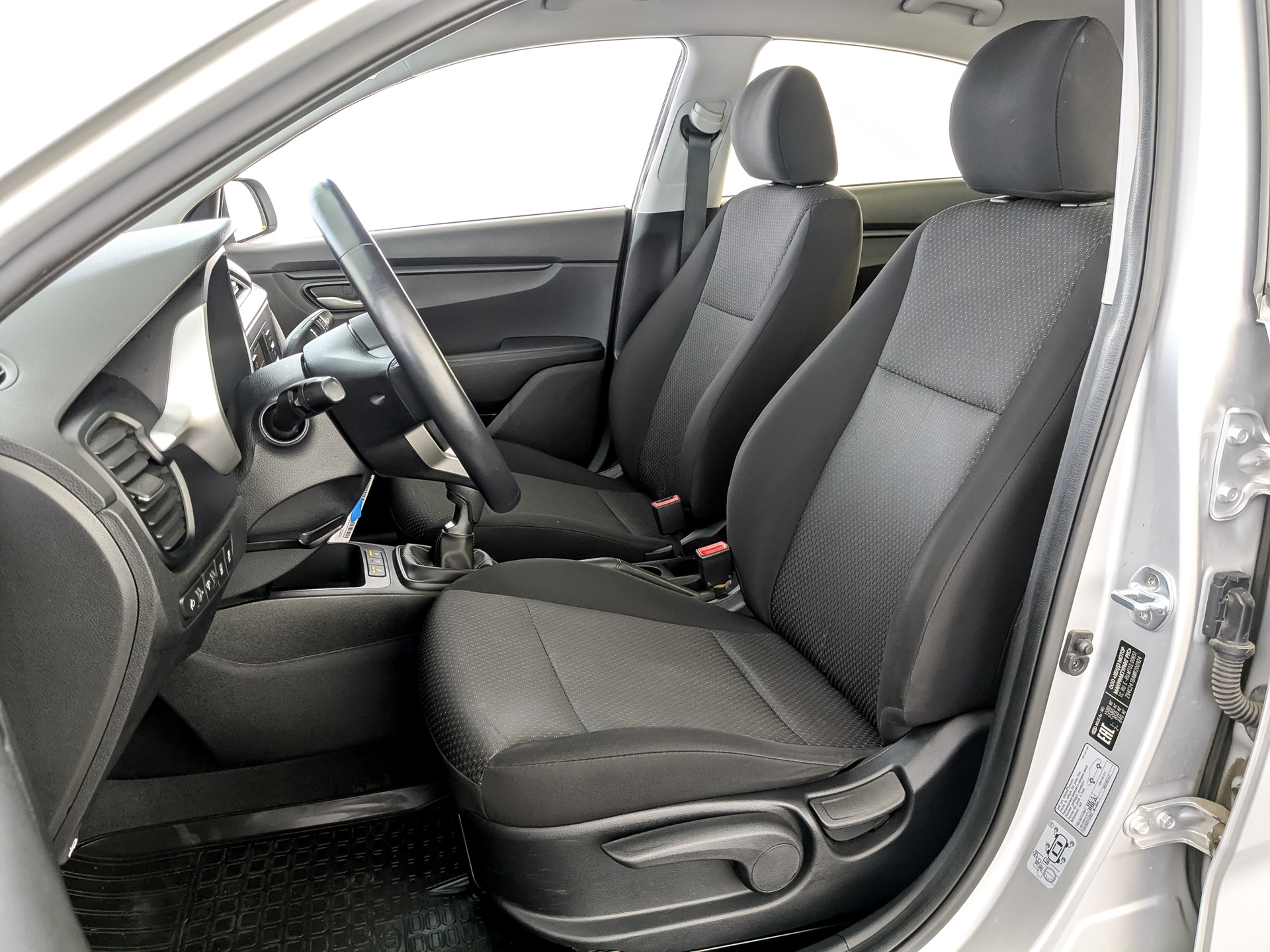 KIA Rio 1.60 (123 л.с), механическая, 2020, пробег 97 989 км