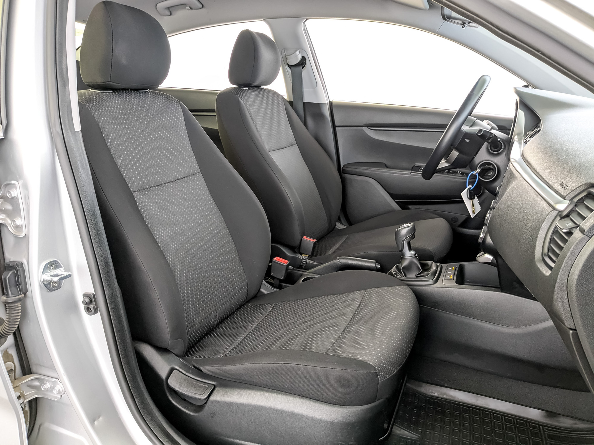 KIA Rio 1.60 (123 л.с), механическая, 2020, пробег 97 989 км