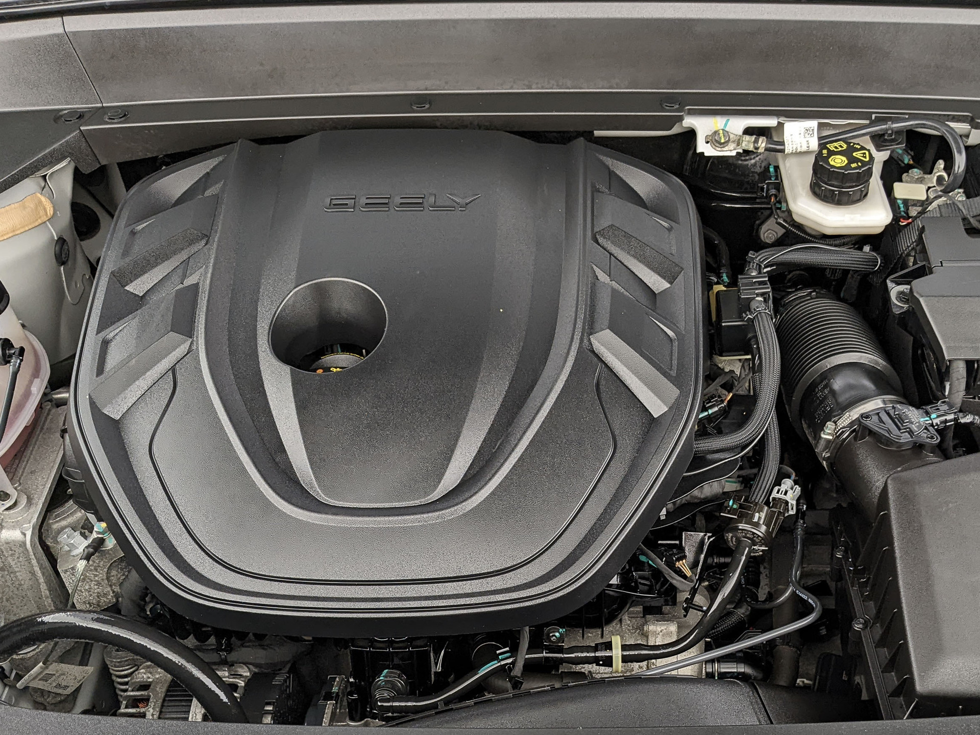 GEELY Monjaro 2.00 (238 л.с), автомат, 2024, пробег 66 069 км