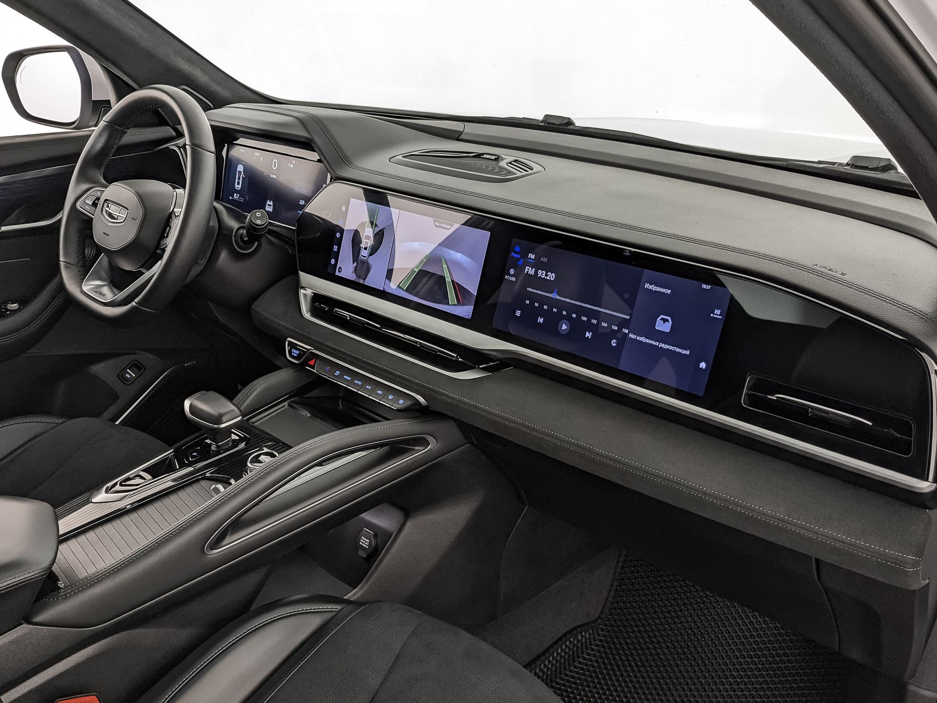 GEELY Monjaro 2.00 (238 л.с), автомат, 2024, пробег 66 069 км