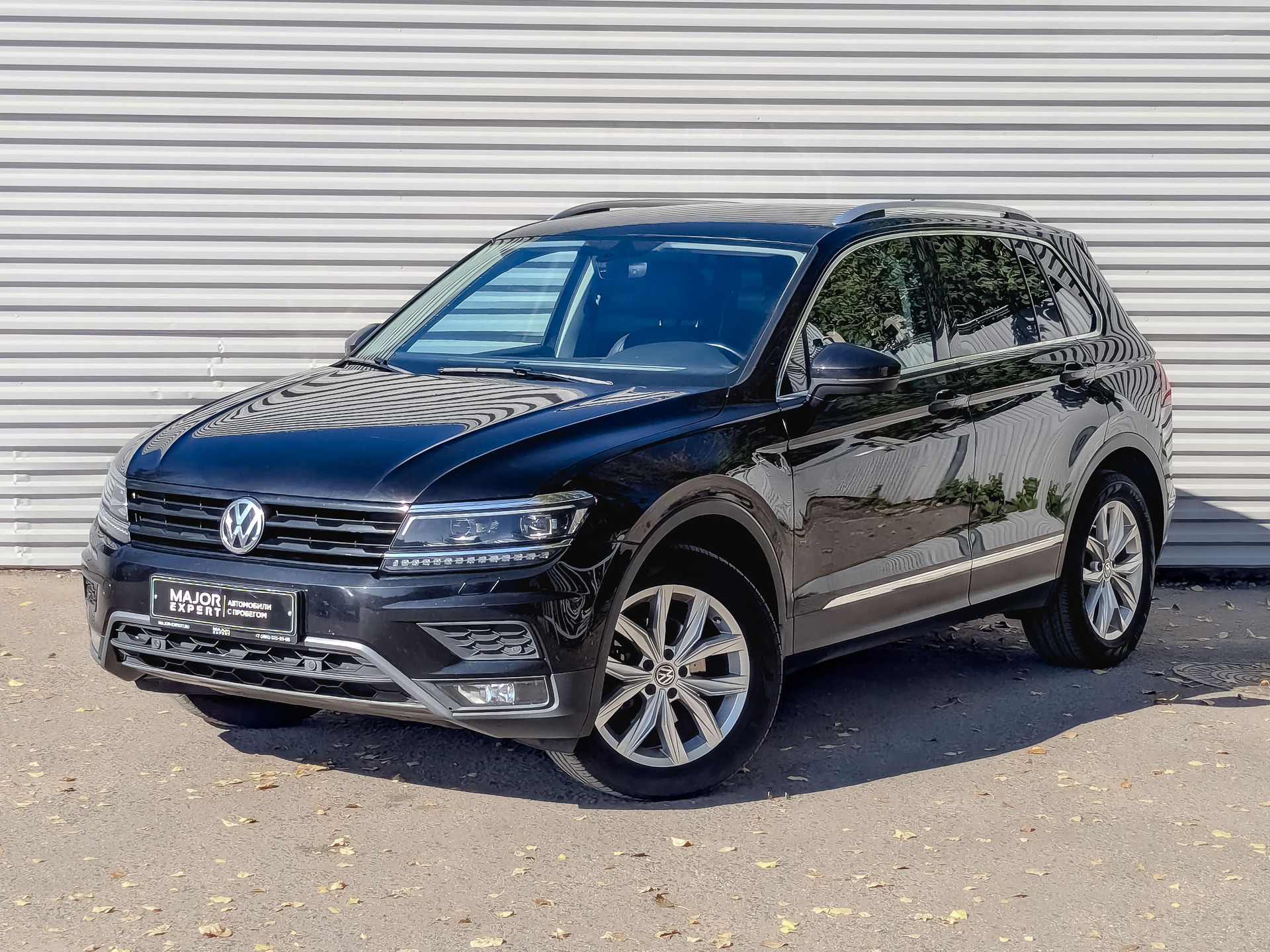 VOLKSWAGEN Tiguan 1.40 (150 л.с), автомат, 2018, пробег 105 348 км