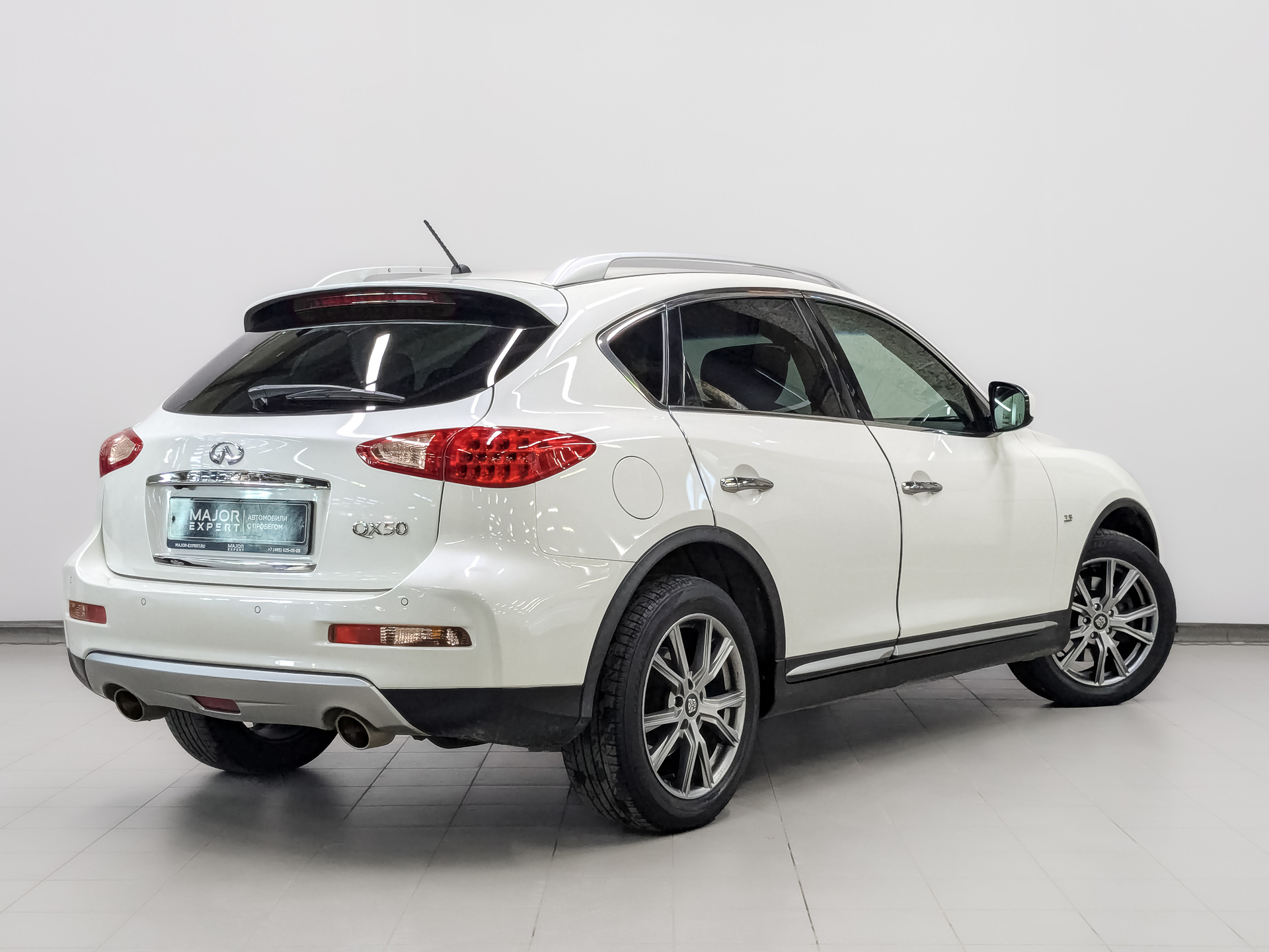 INFINITI QX50 2.50 (222 л.с), автомат, 2016, пробег 80 485 км