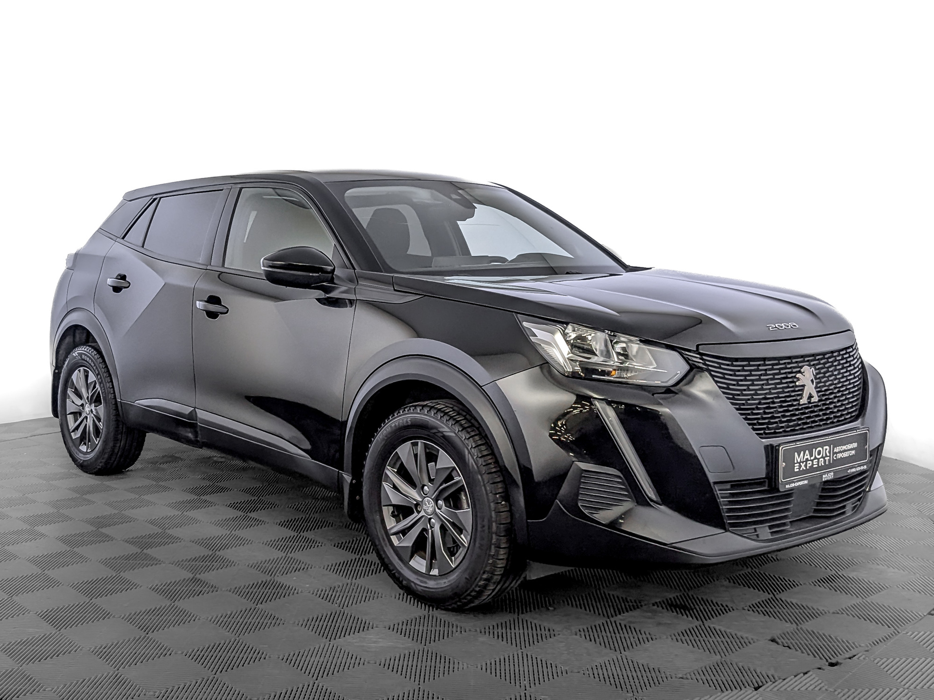 PEUGEOT 2008 1.20 (130 л.с), автомат, 2021, пробег 118 589 км