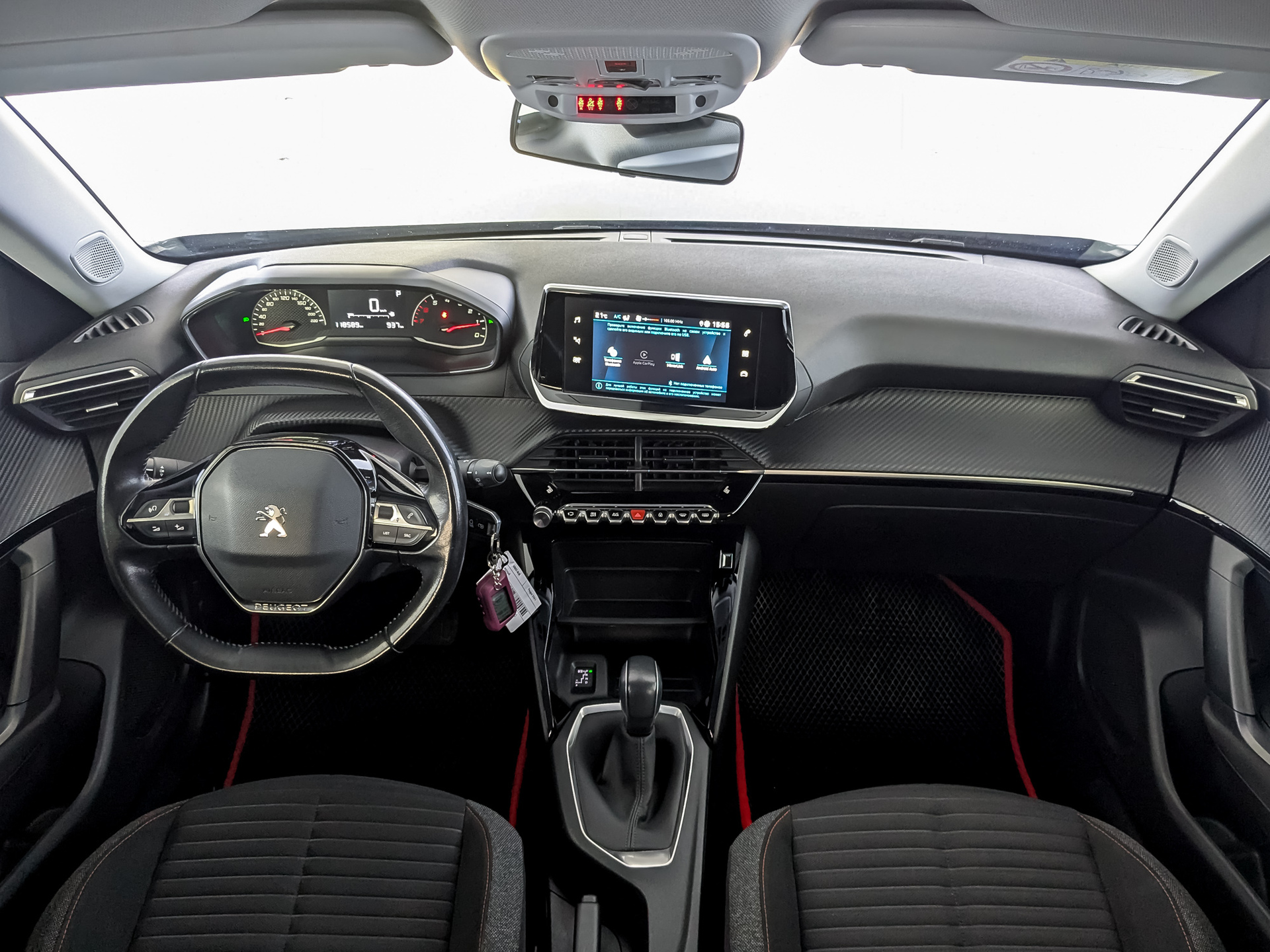 PEUGEOT 2008 1.20 (130 л.с), автомат, 2021, пробег 118 589 км