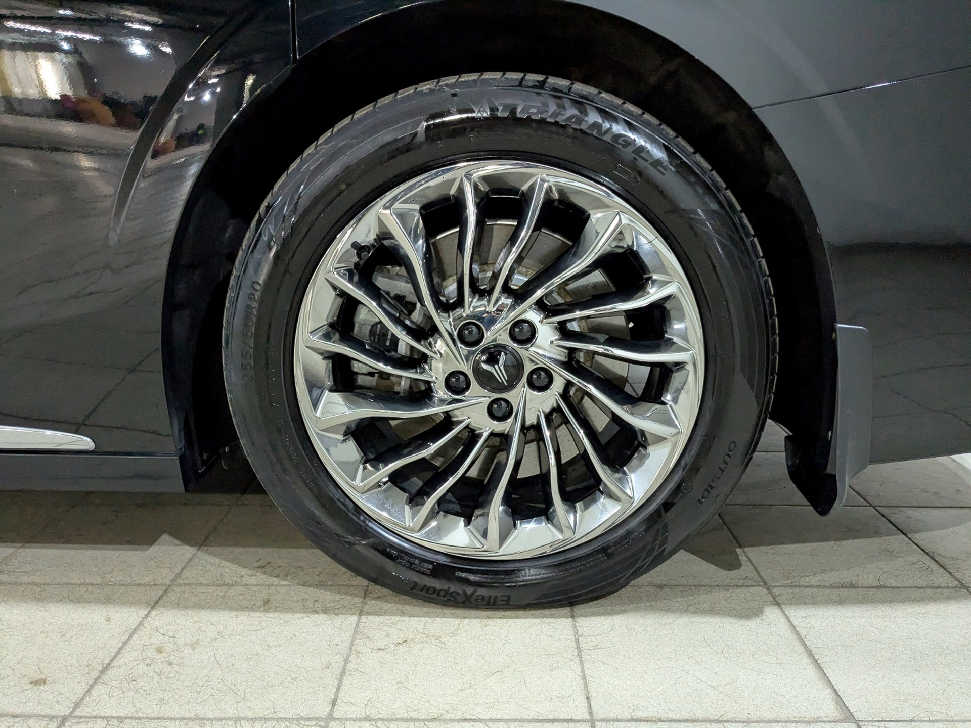 VOYAH Dream 1.50 (299 л.с), автомат, 2023, пробег 68 729 км