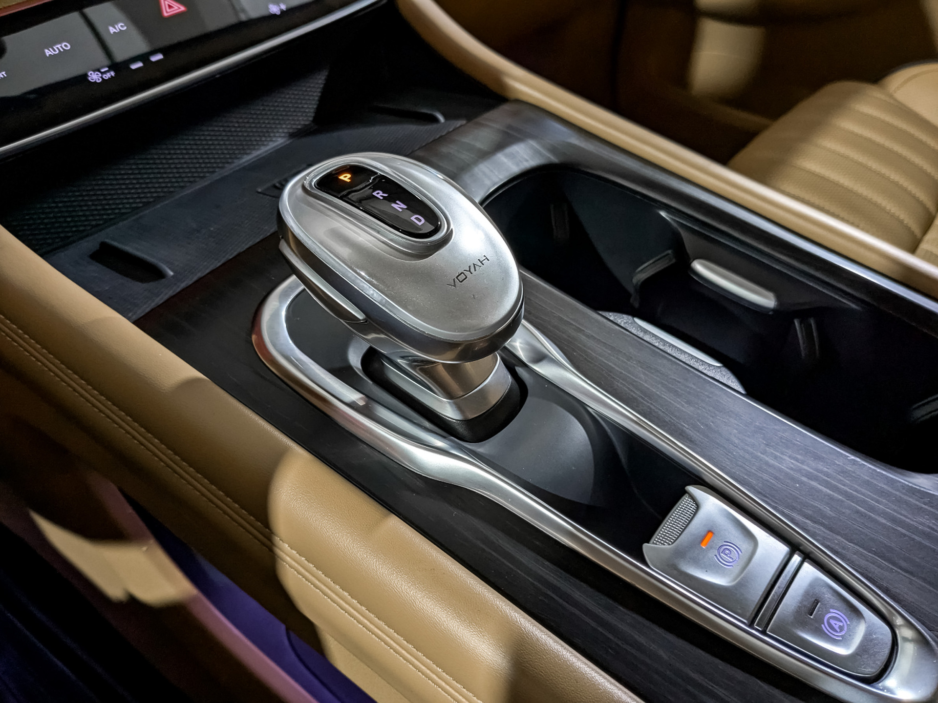 VOYAH Dream 1.50 (299 л.с), автомат, 2023, пробег 68 729 км