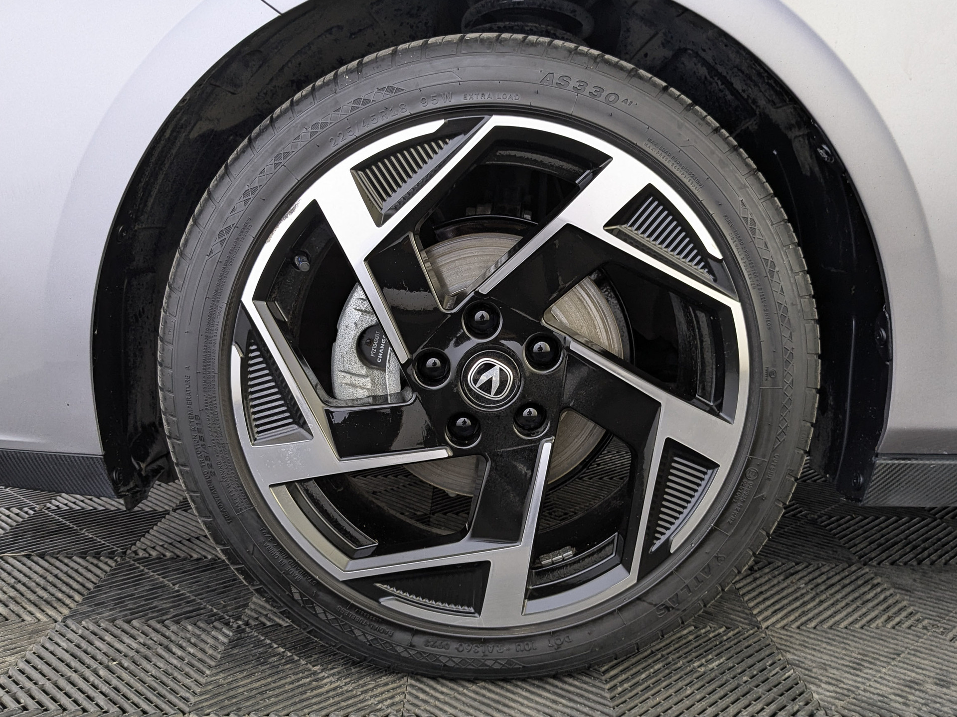 CHANGAN Lamore 1.50 (181 л.с), автомат, 2023, пробег 21 400 км