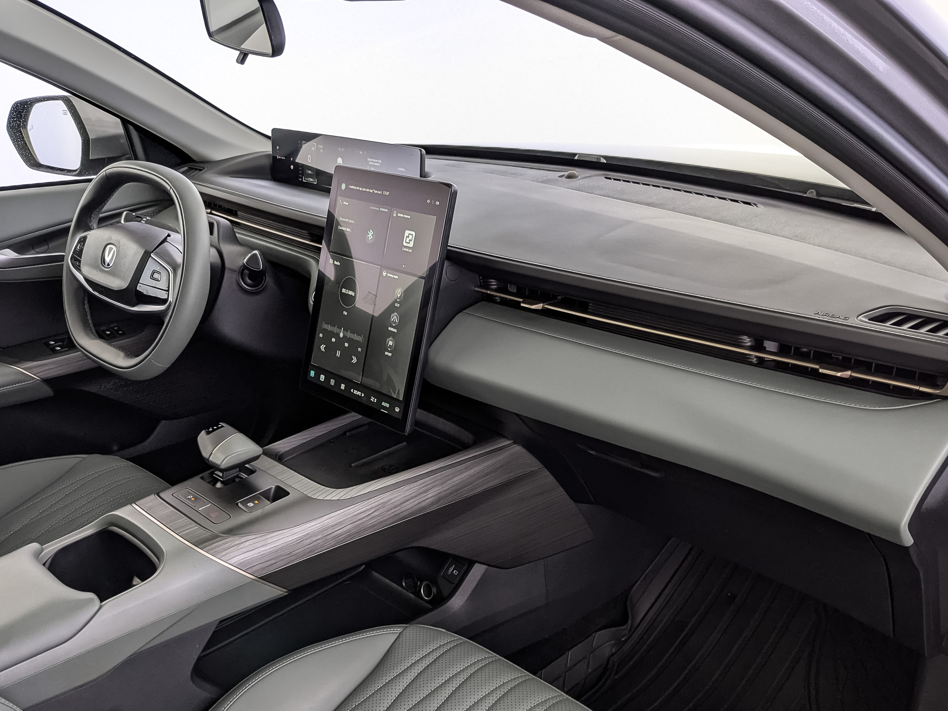 CHANGAN Lamore 1.50 (181 л.с), автомат, 2023, пробег 21 400 км