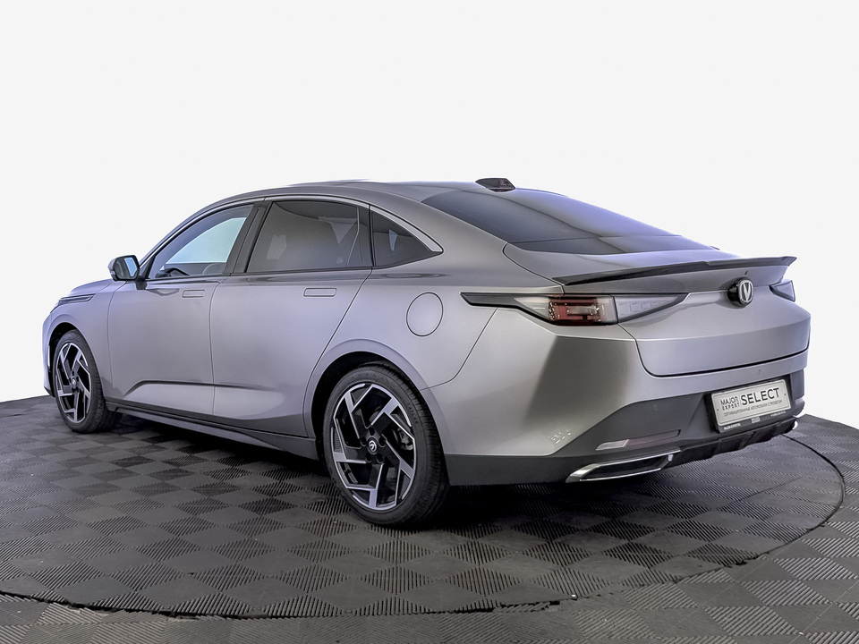 Фото Changan Lamore с пробегом 21 400 км