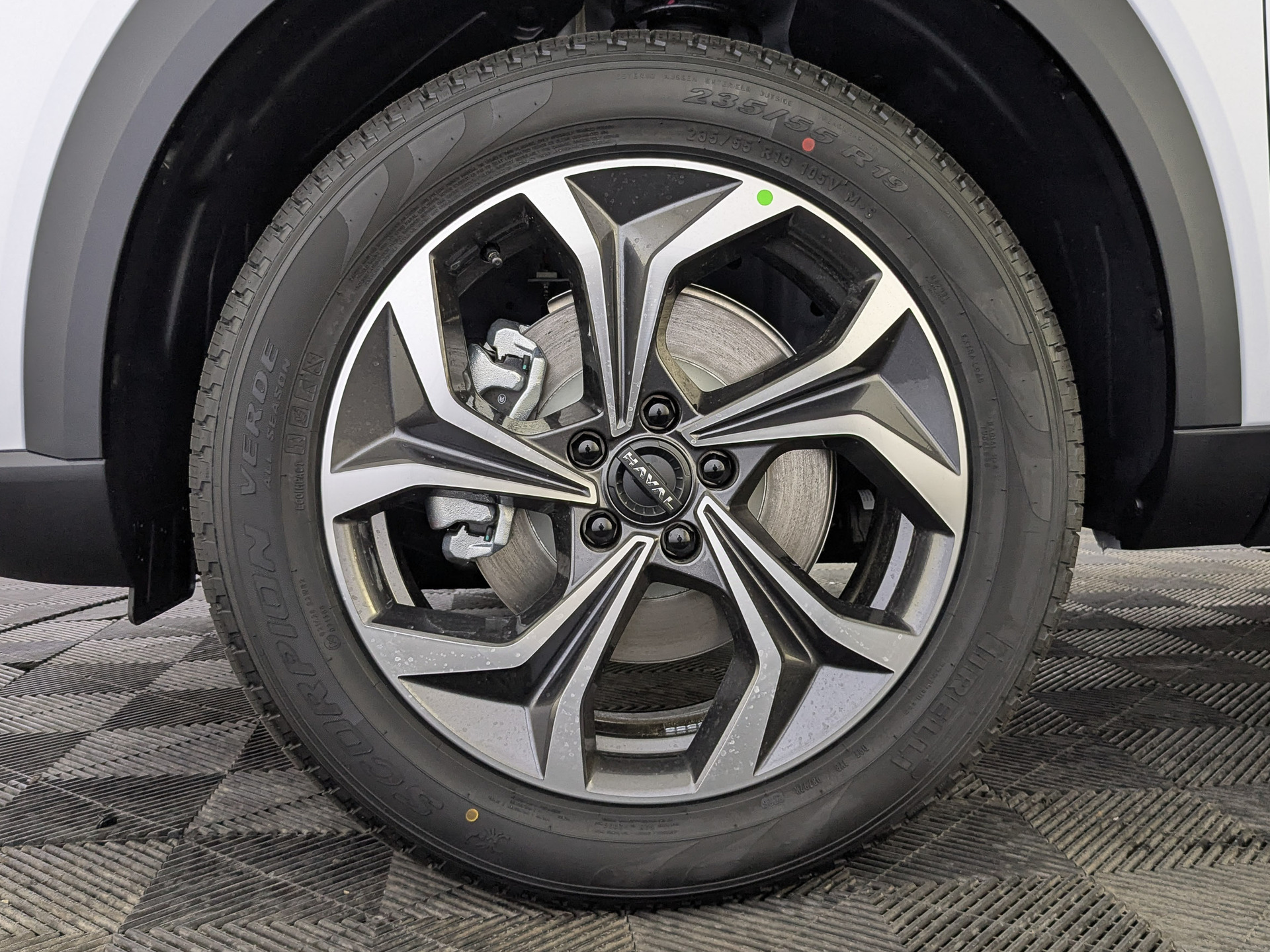 Фото Haval F7 Техно + 2.0T/200 7RT 4WD