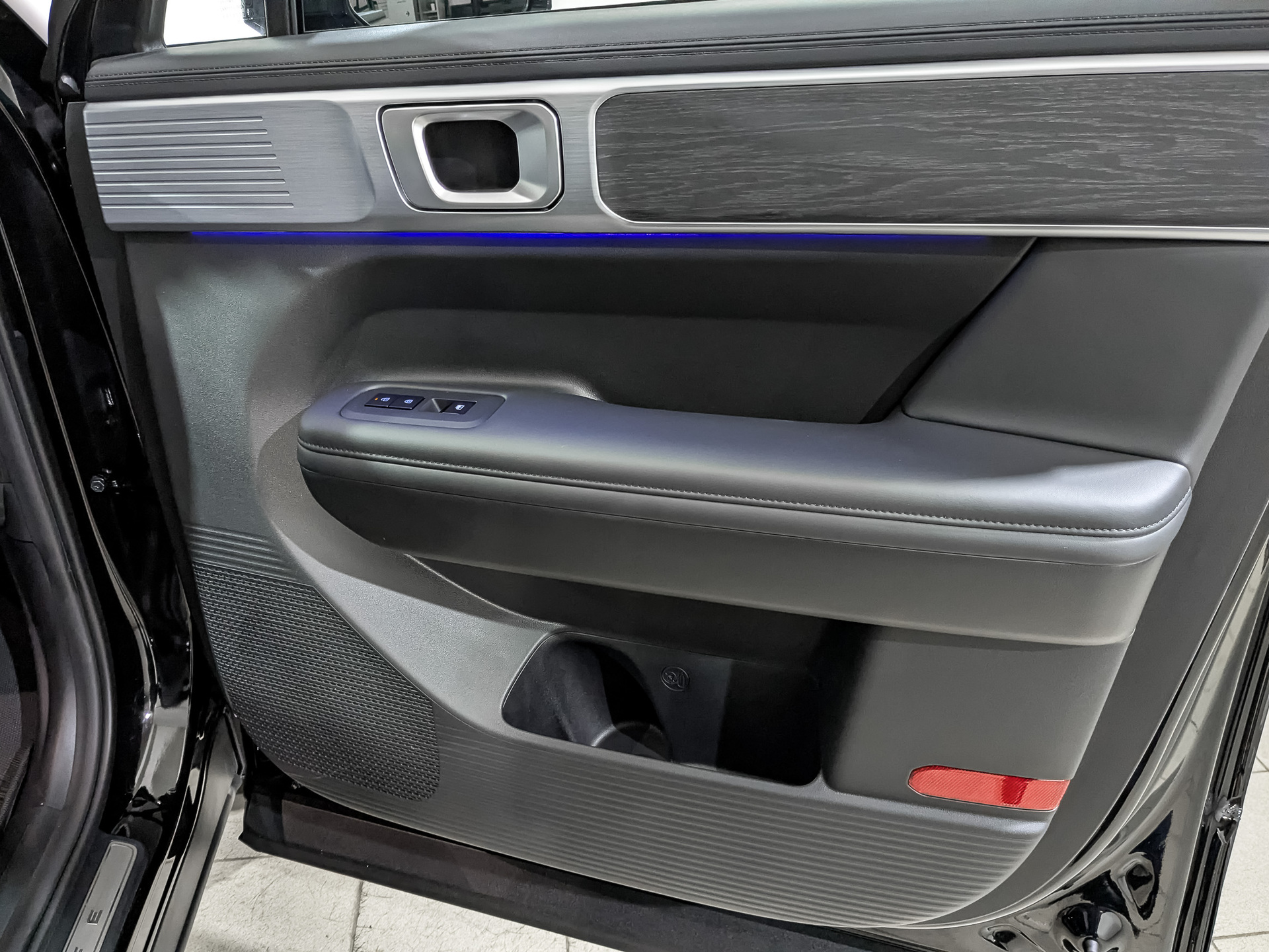 HYUNDAI Santa Fe 2.00 (247 л.с), автомат, 2025, пробег 2 852 км