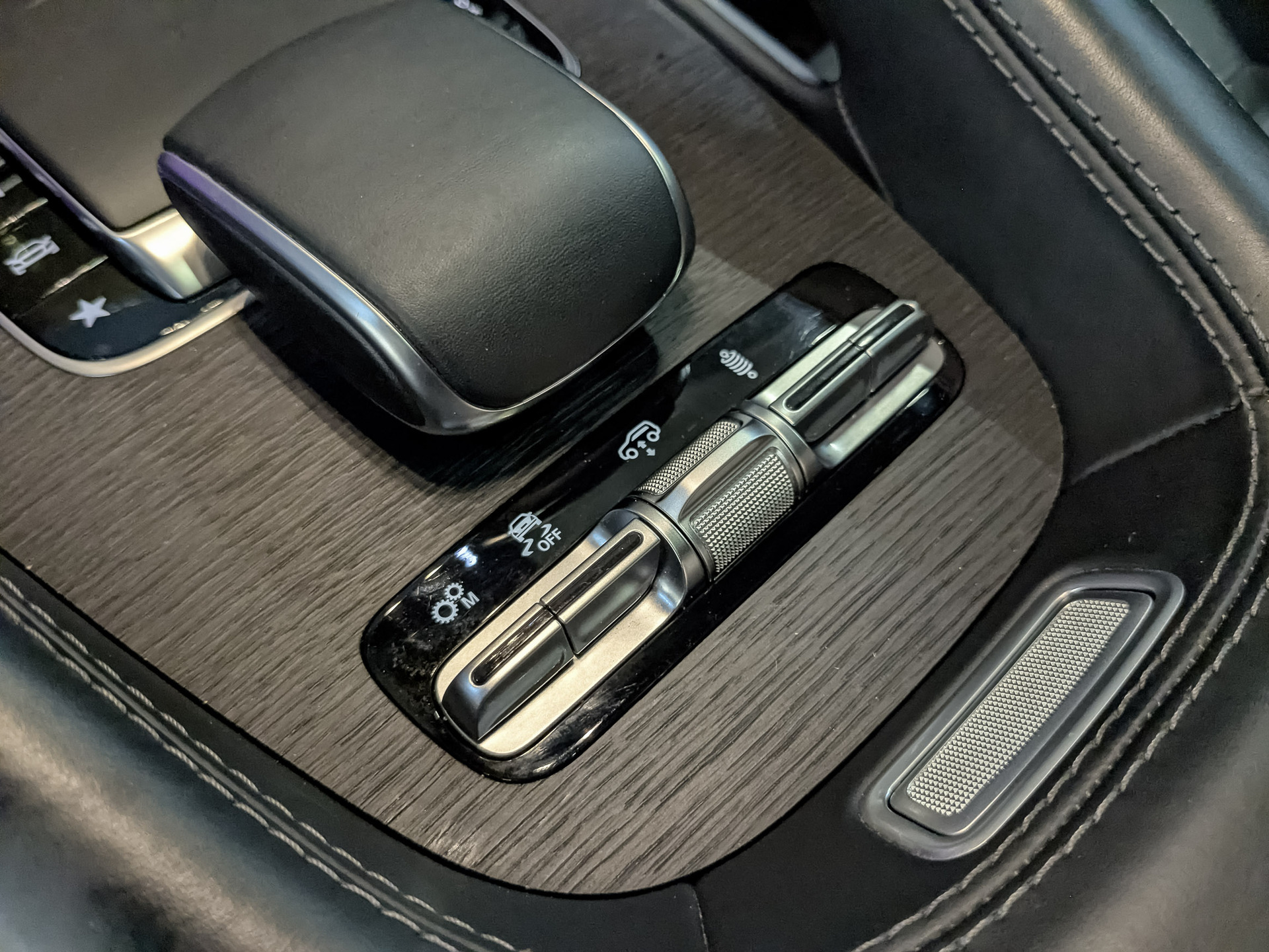 MERCEDES-BENZ GLE 53 AMG 4M 3.00 (435 л.с), автомат, 2020, пробег 88 759 км