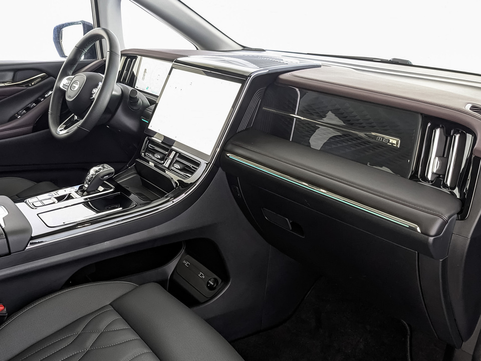 Фото GAC M8 с пробегом 3 939 км
