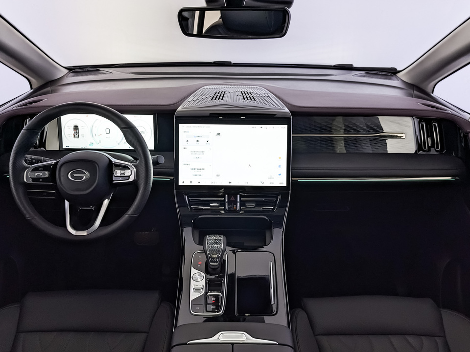 Фото GAC M8 с пробегом 3 939 км