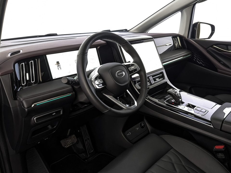 Фото GAC M8 с пробегом 3 939 км