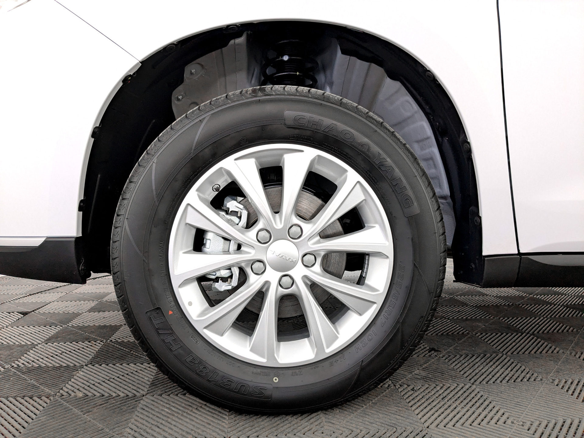 Фото Haval M6 Оптимум 1.5T/143 6MT 2WD