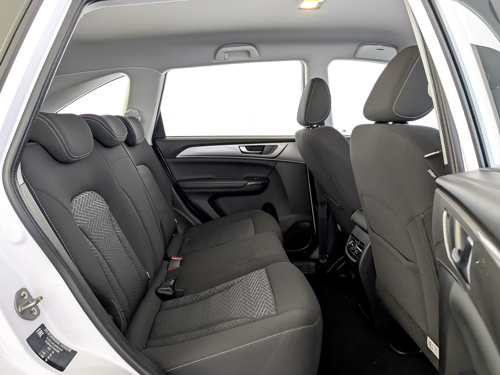 Фото Haval M6 Оптимум 1.5T/143 6MT 2WD