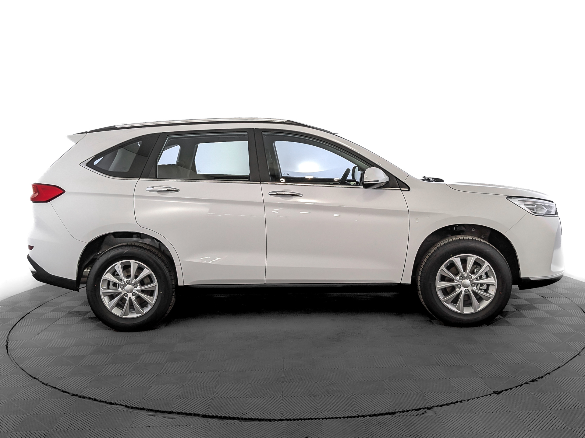 Фото Haval M6 Оптимум 1.5T/143 6MT 2WD