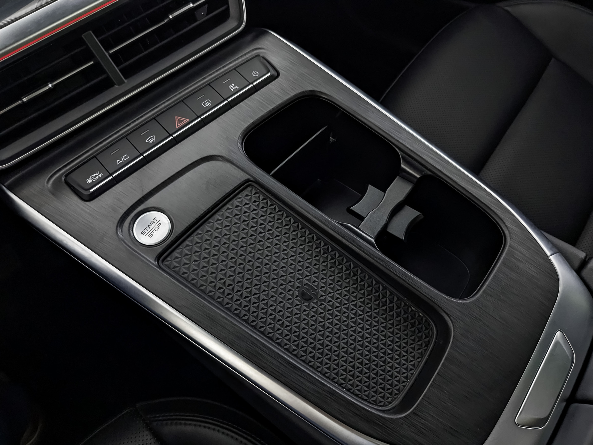 HAVAL F7 2.00 (192 л.с), автомат, 2024, пробег 33 806 км